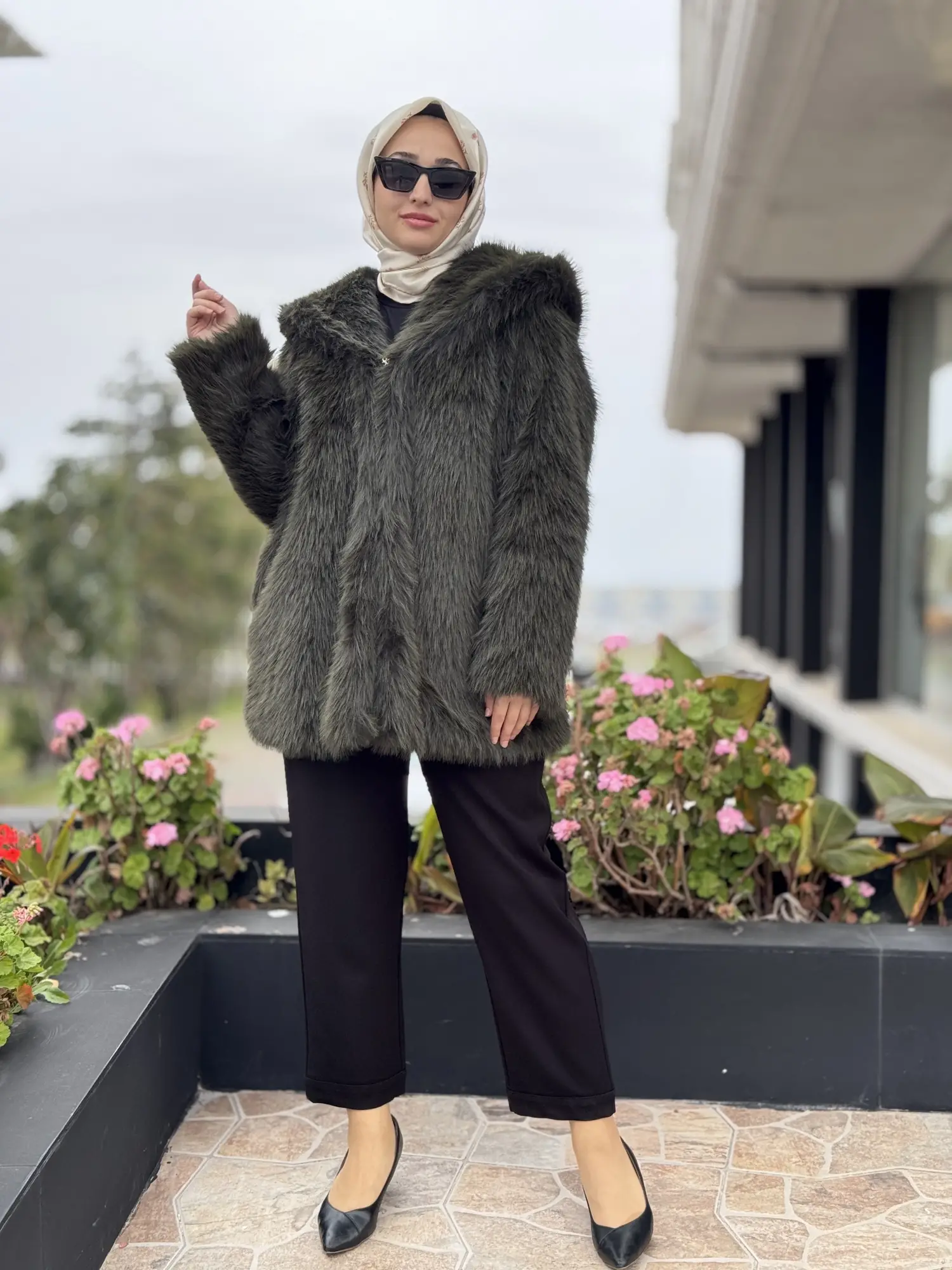 Kahma Kapüşonlu Kürk Kaban