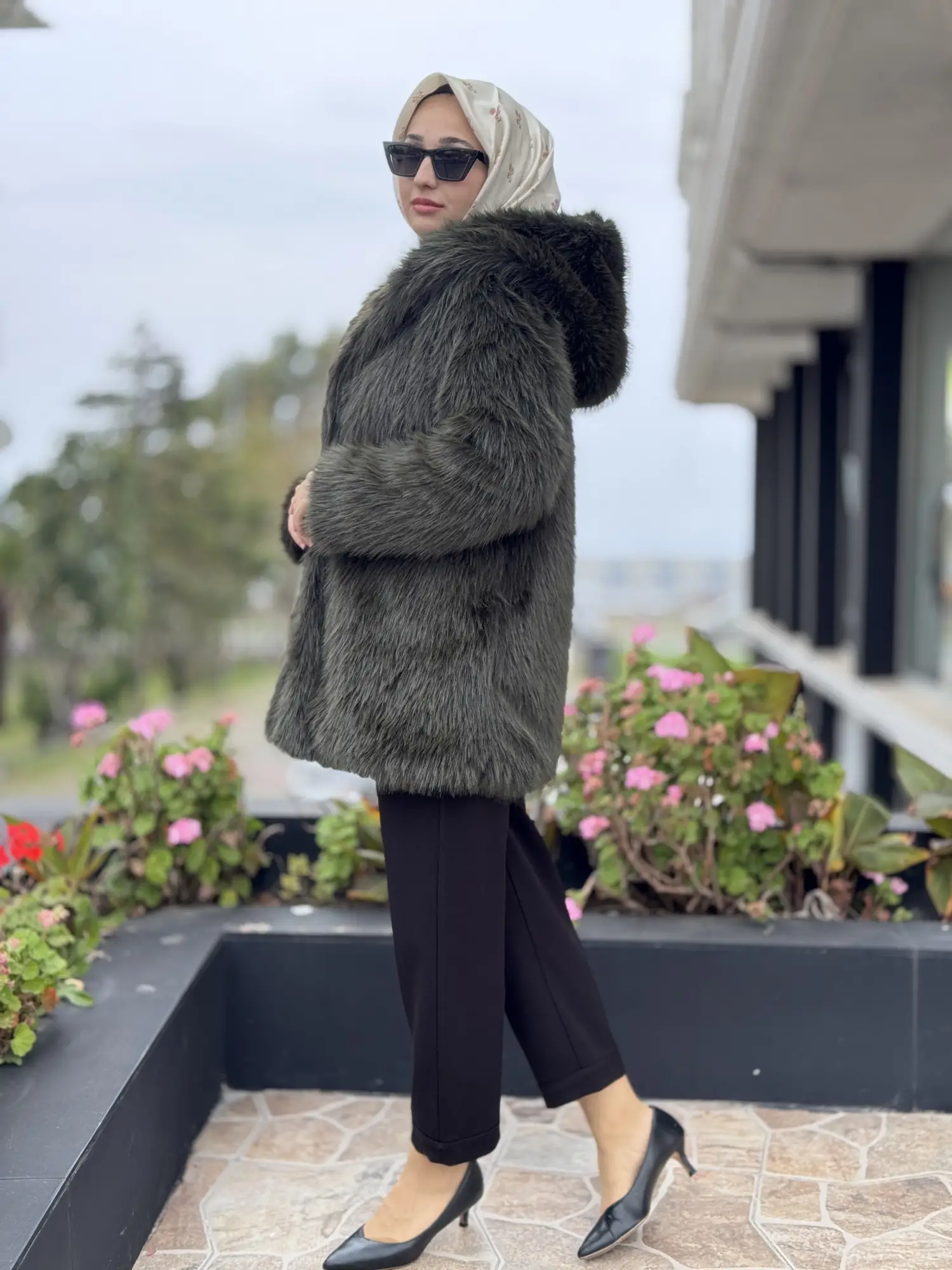 Kahma Kapüşonlu Kürk Kaban