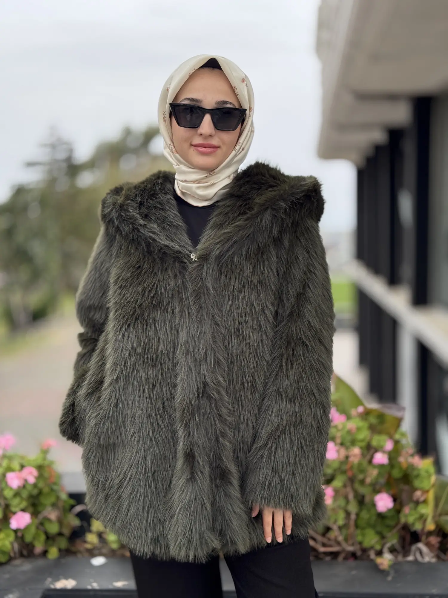 Kahma Kapüşonlu Kürk Kaban