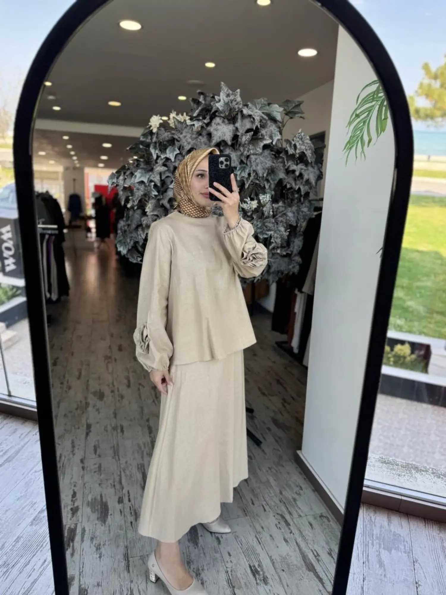 Kahma Kolları Gül Detaylı Pamuk Keten Bluz Etek Takım