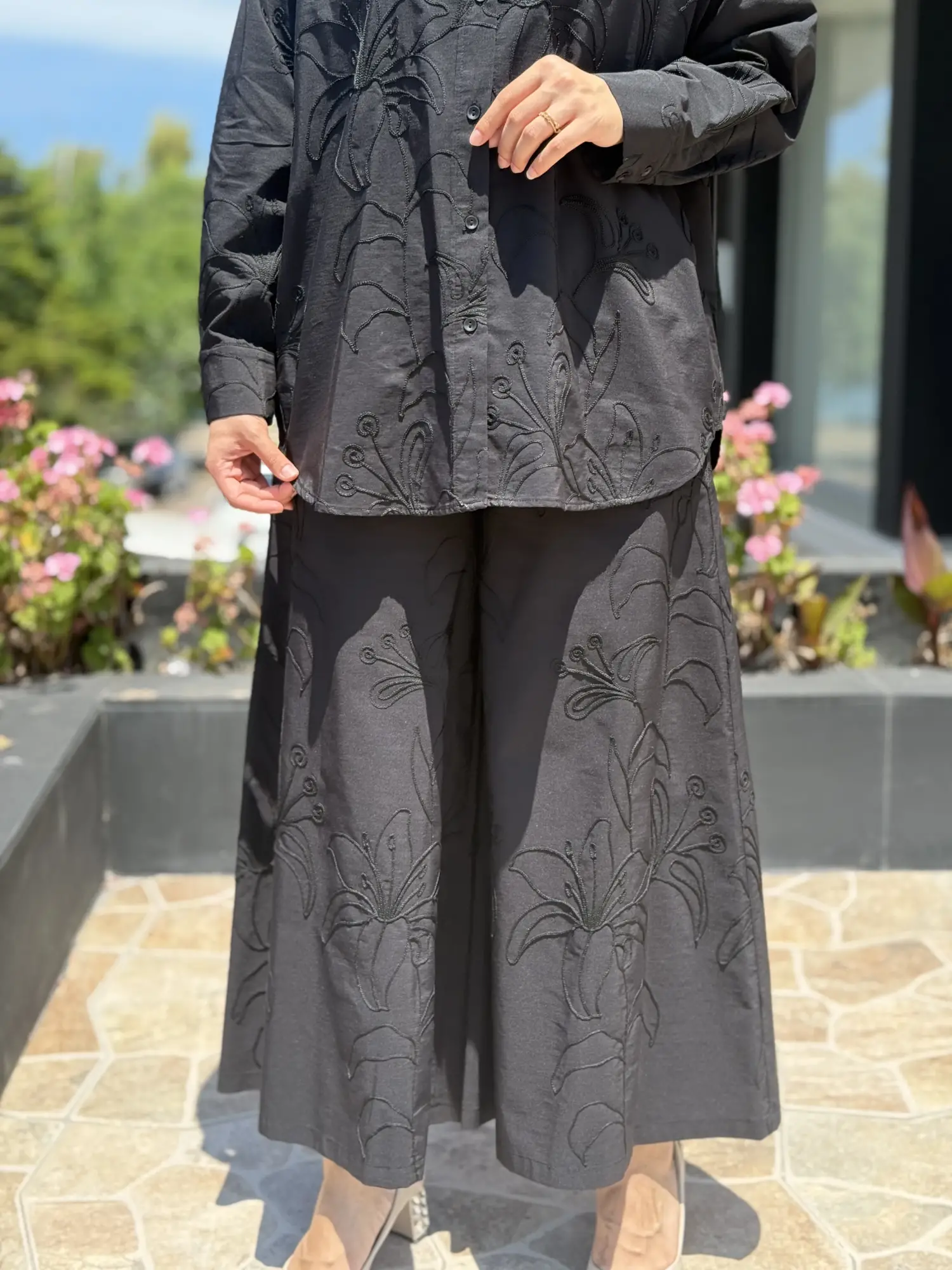 Kahma Nakış Detaylı Geniş Paça Pantolon