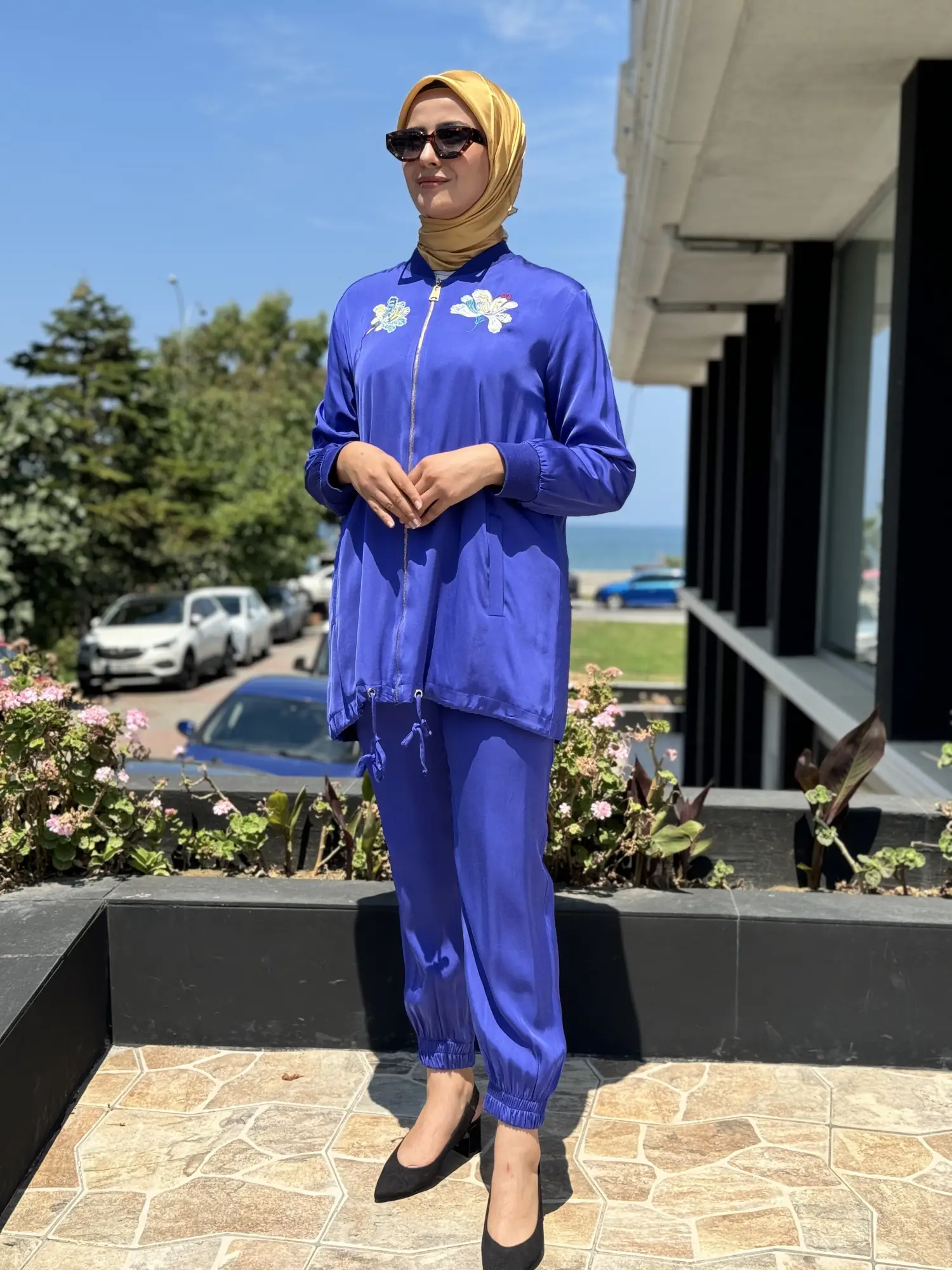 Lisa Sırtı Ve Göğsü İşlemeli Ceket  Pantolon Takım 3026