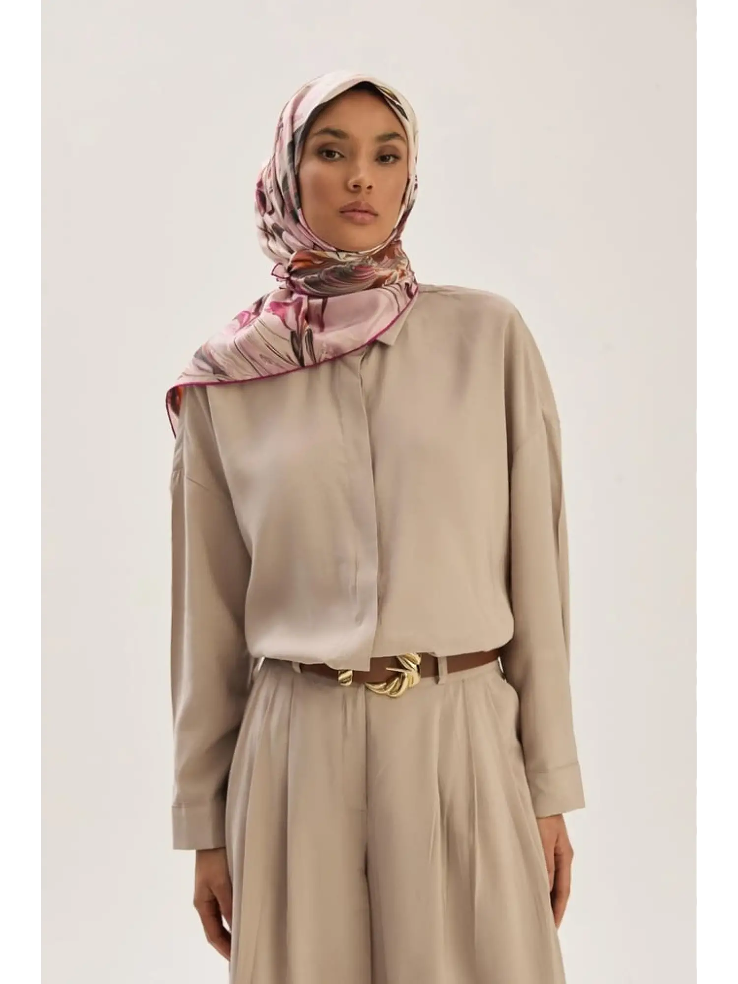 Maisa Buğu 90X90 Melburry İpek Eşarp