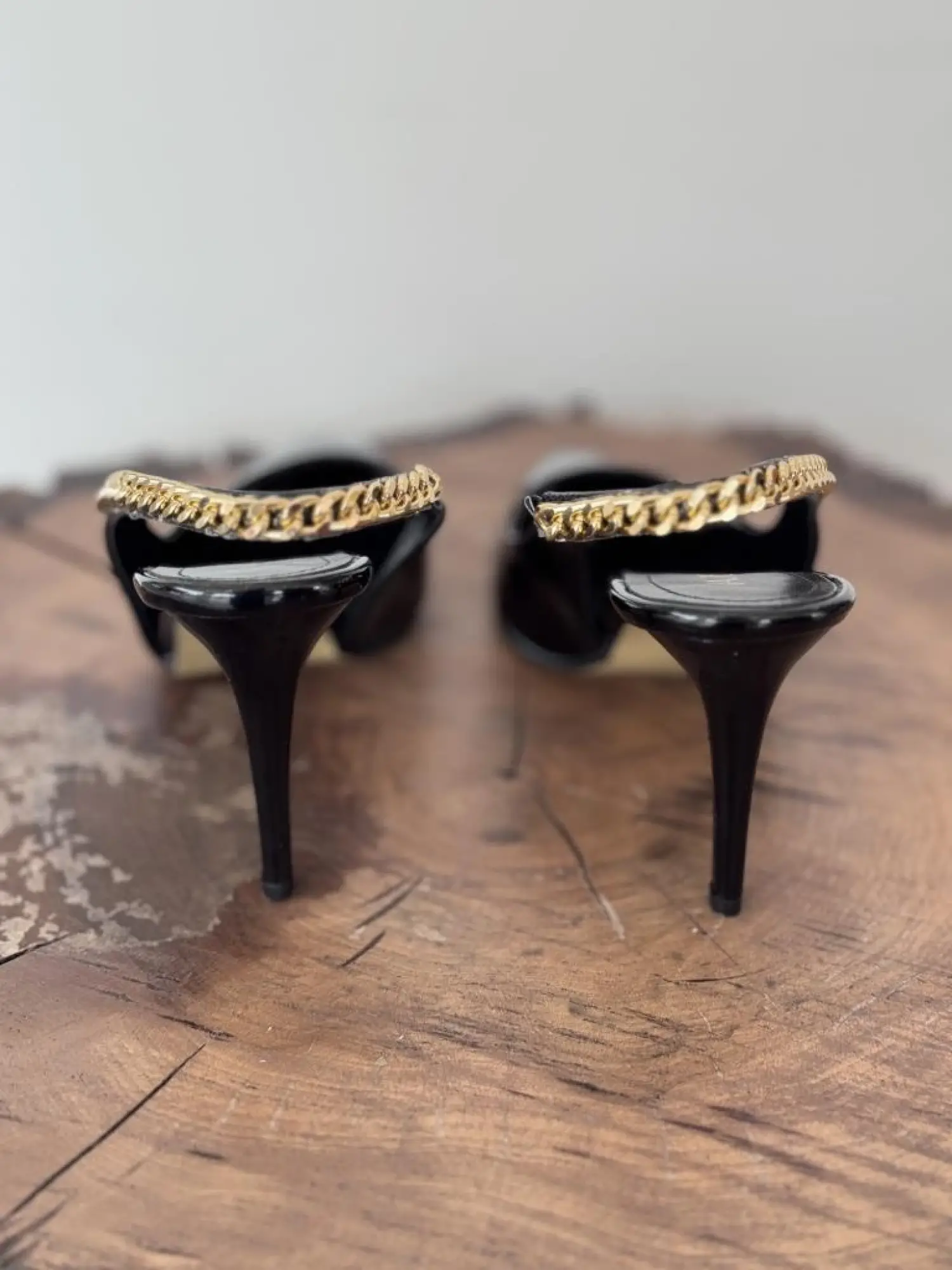 Majensia Zincir Detaylı Sivri Toput Rugan Ayakkabı 155012