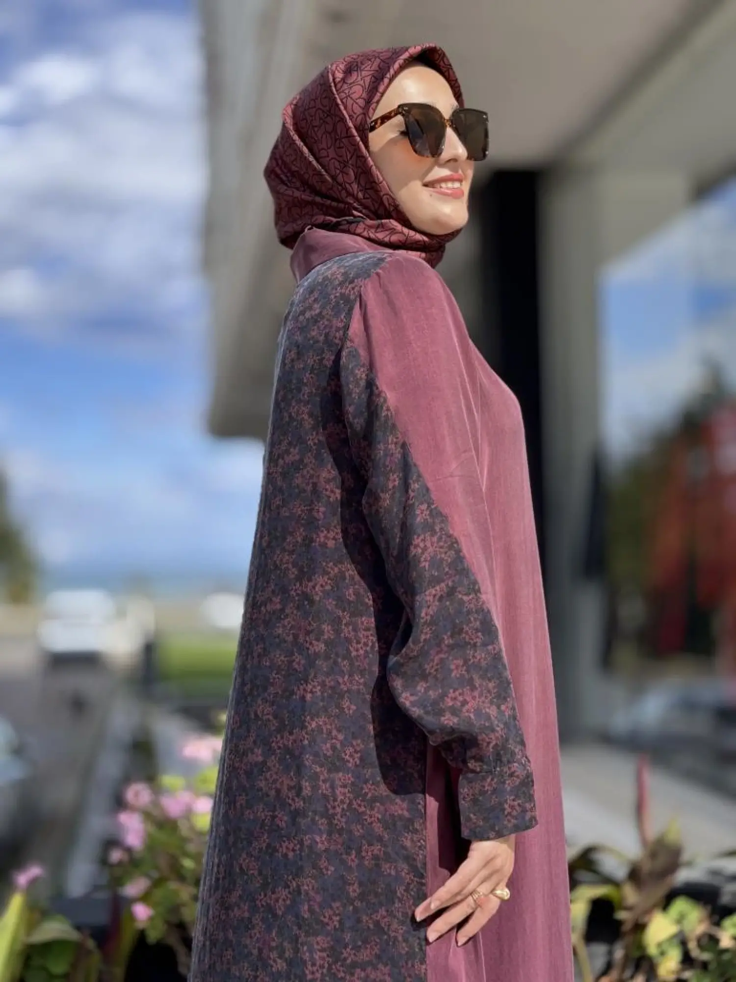 Misswhence Arkası Desenli Yarım Patlı İpek Elbise V3290