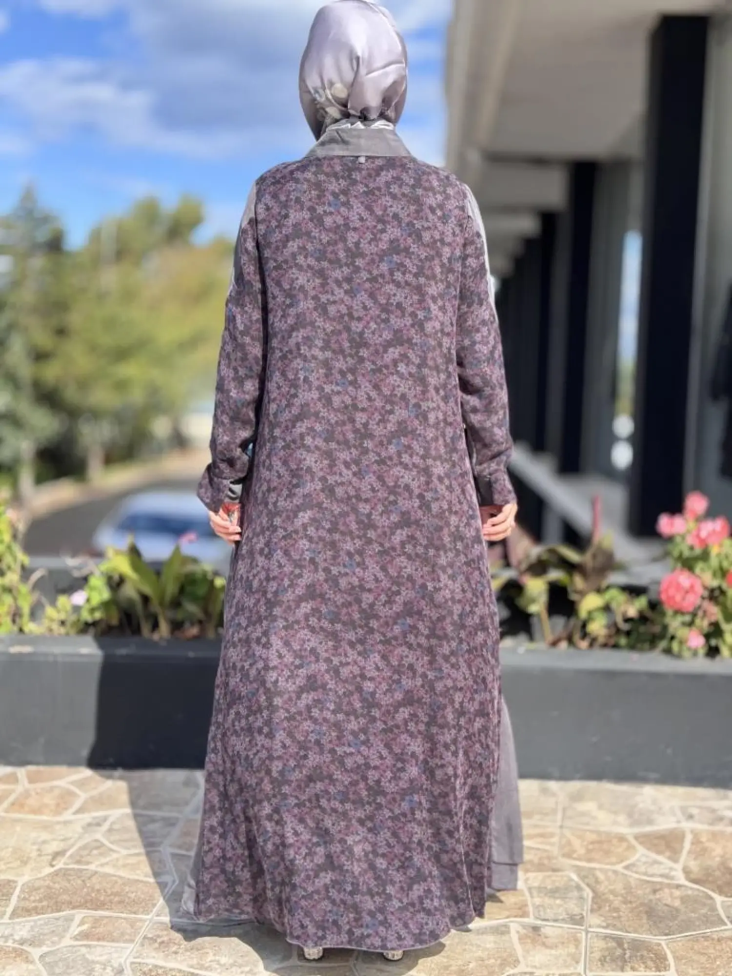 Misswhence Arkası Desenli Yarım Patlı İpek Elbise V3290