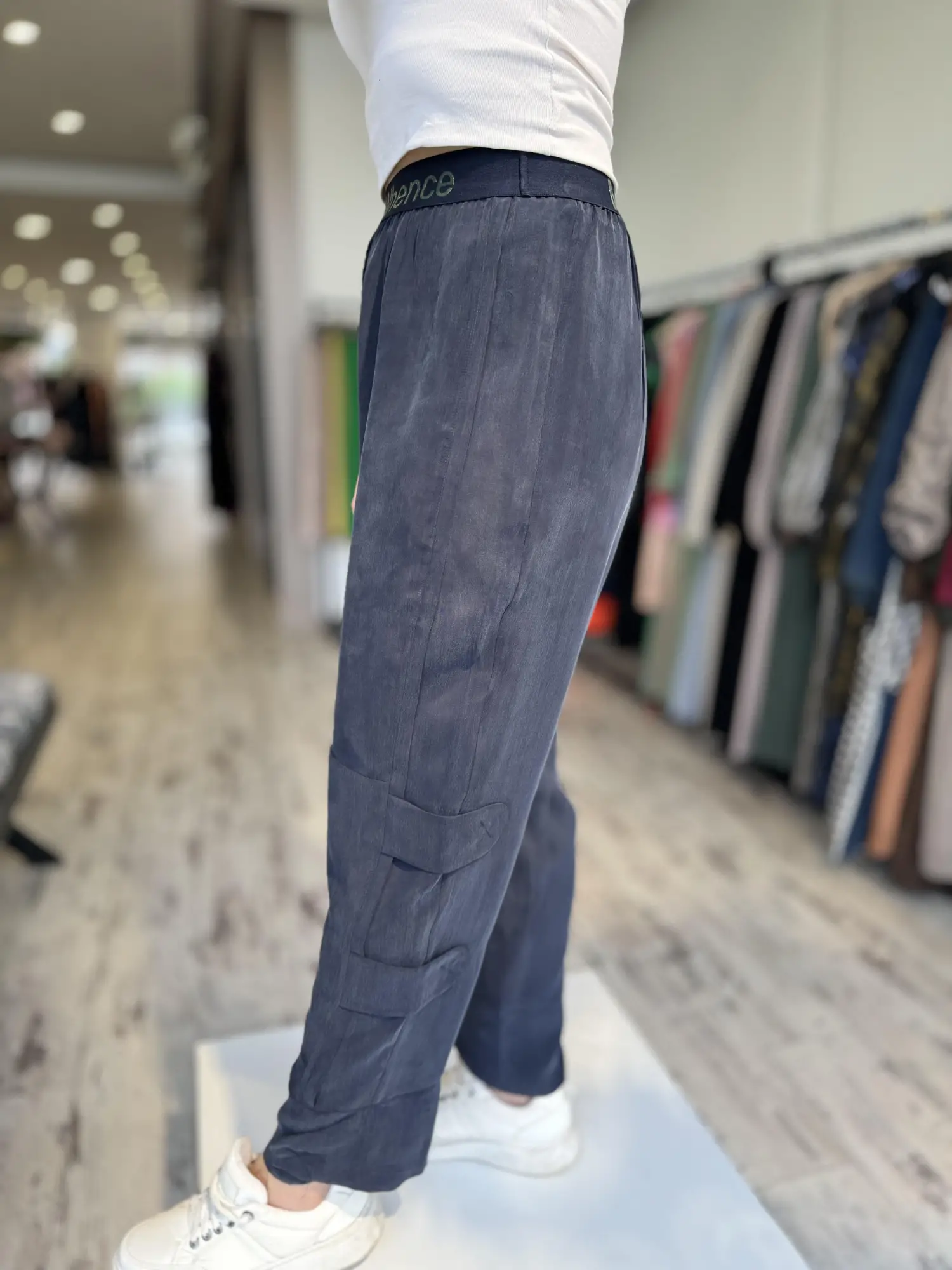 Misswhence Beli Lastikli Cupra İpek Pantolon 35121