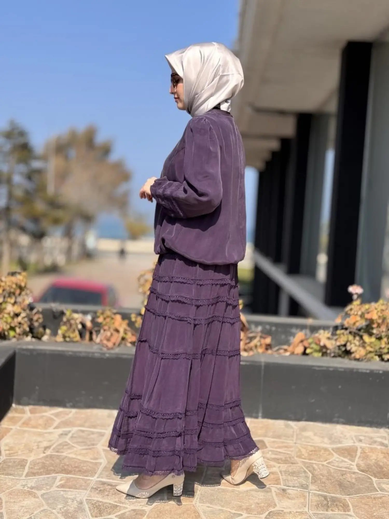 Misswhence Bluz Kolları ve Eteği Katkat Güpür Detaylı Bluz Etek Takım 37005