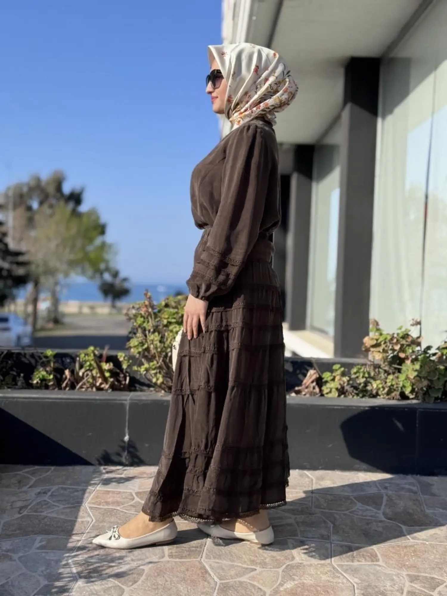 Misswhence Bluz Kolları ve Eteği Katkat Güpür Detaylı Bluz Etek Takım 37005