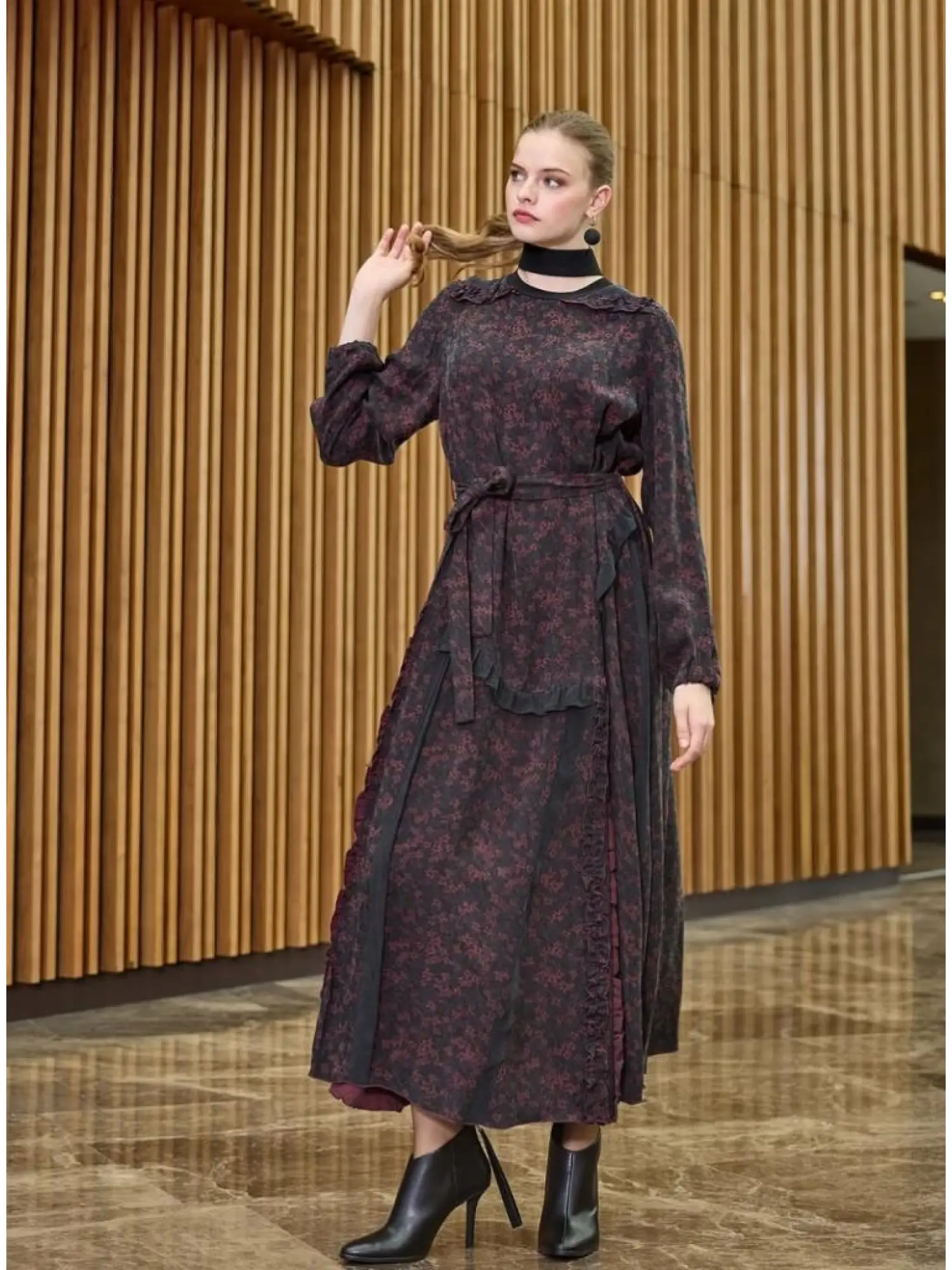 Misswhence Çiçek Desenli Cupra İpek Elbise 38829