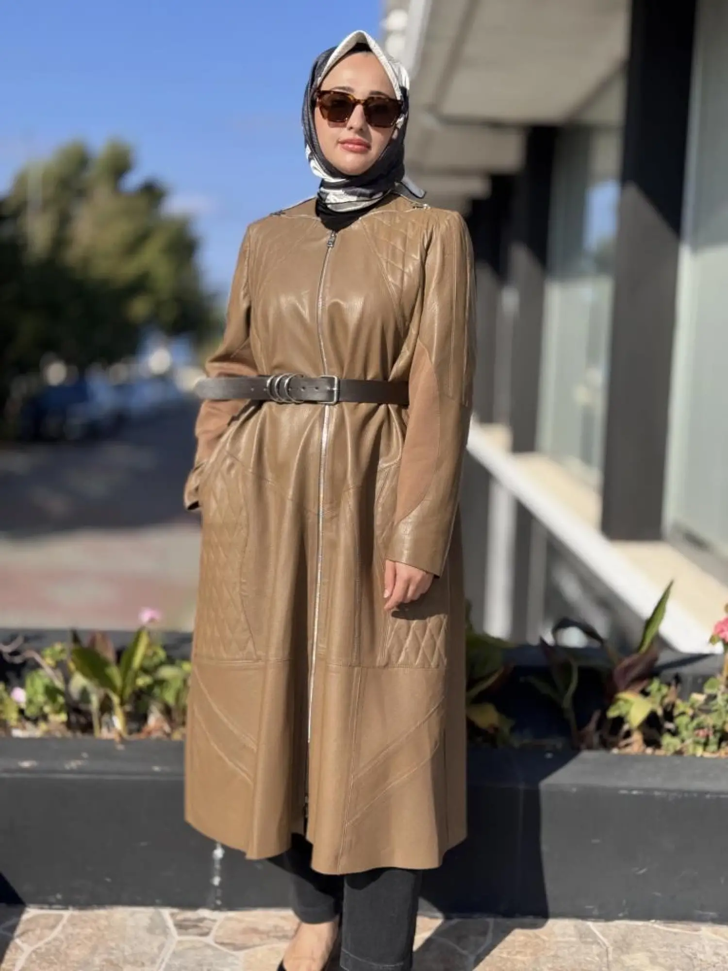 Misswhence Deri Pardesü 38420