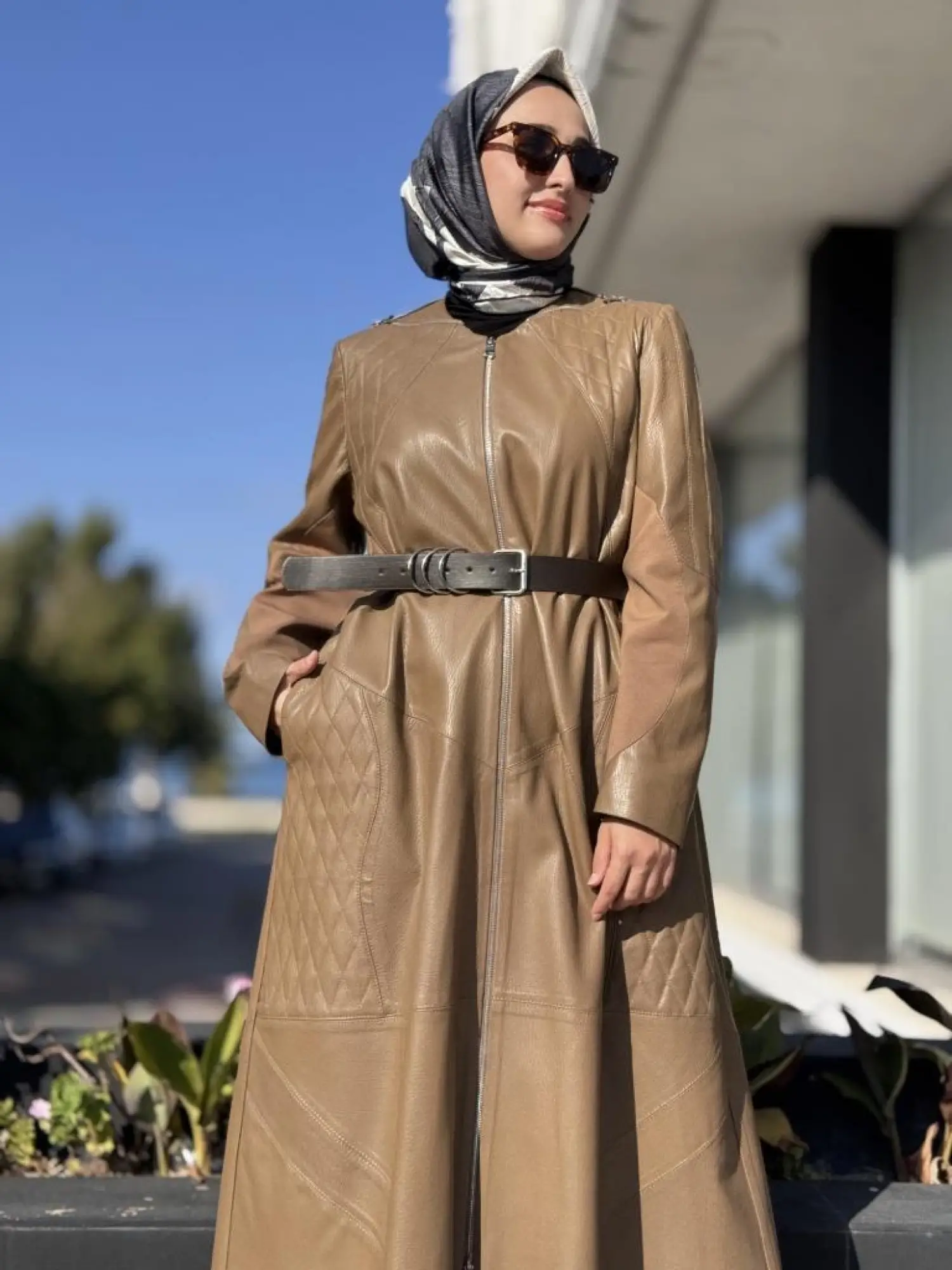 Misswhence Deri Pardesü 38420