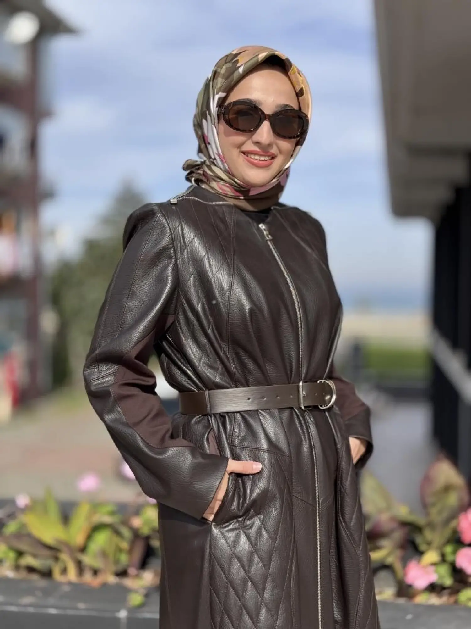 Misswhence Deri Pardesü 38420