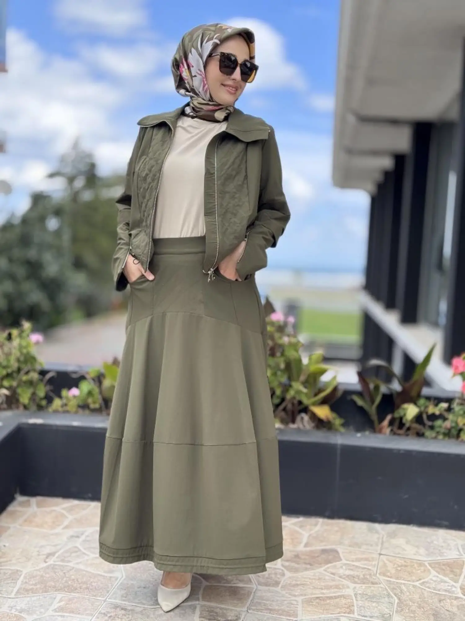 Misswhence Dikiş ve Büzgü Detaylı Ceket Etek Takım 38208