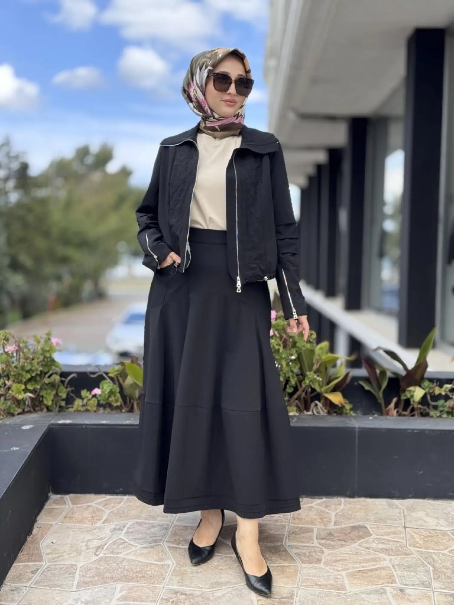 Misswhence Dikiş ve Büzgü Detaylı Ceket Etek Takım 38208