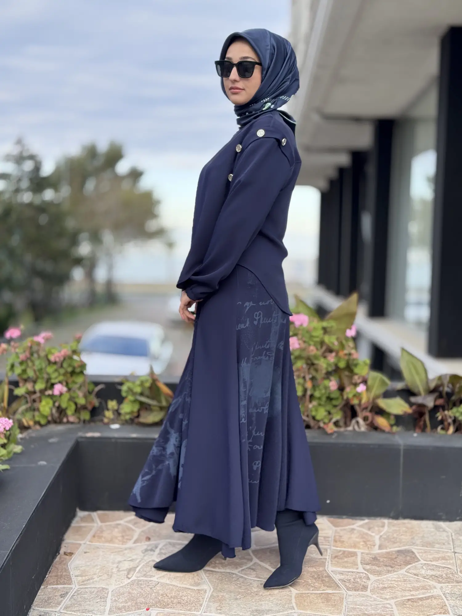 Misswhence Düğme ve Baskı Detaylı Etek Bluz Takım 38032