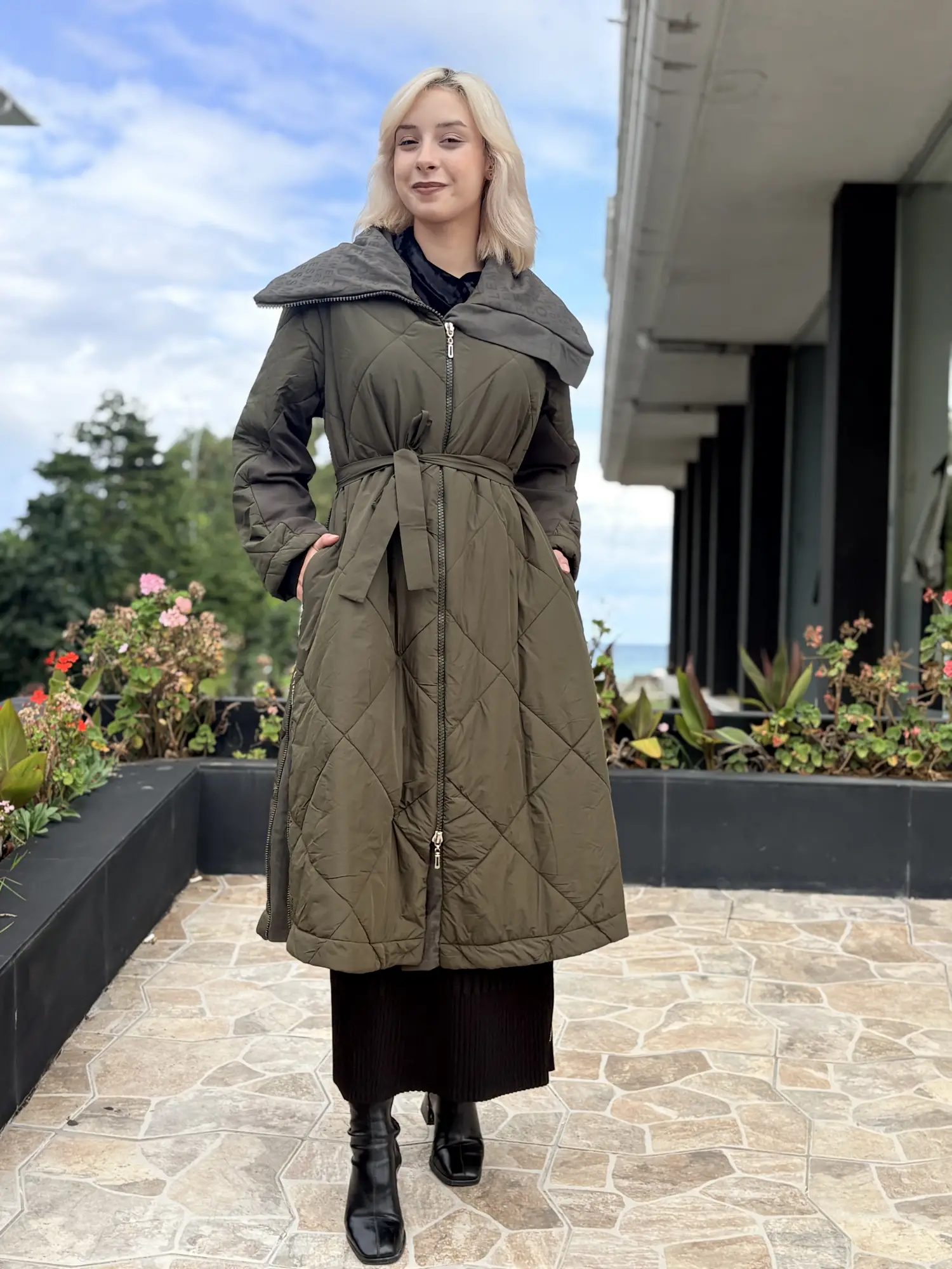Misswhence Fermuar ve Dikiş Detaylı Şişme Mont 40536