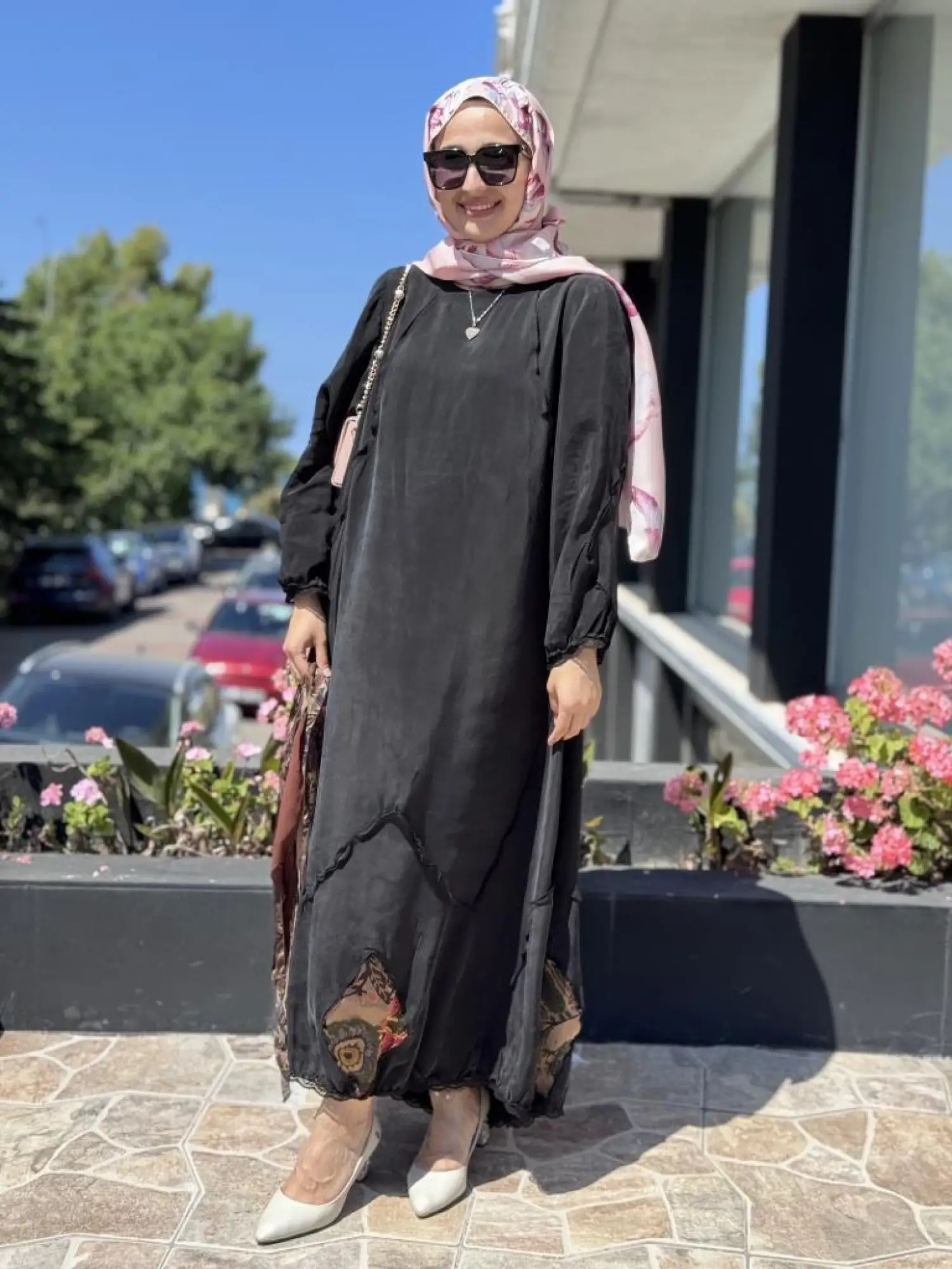 Misswhence Güpür ve Patcwork Detaylı Büyük Beden Şallı Cupra İpek Elbise V3150