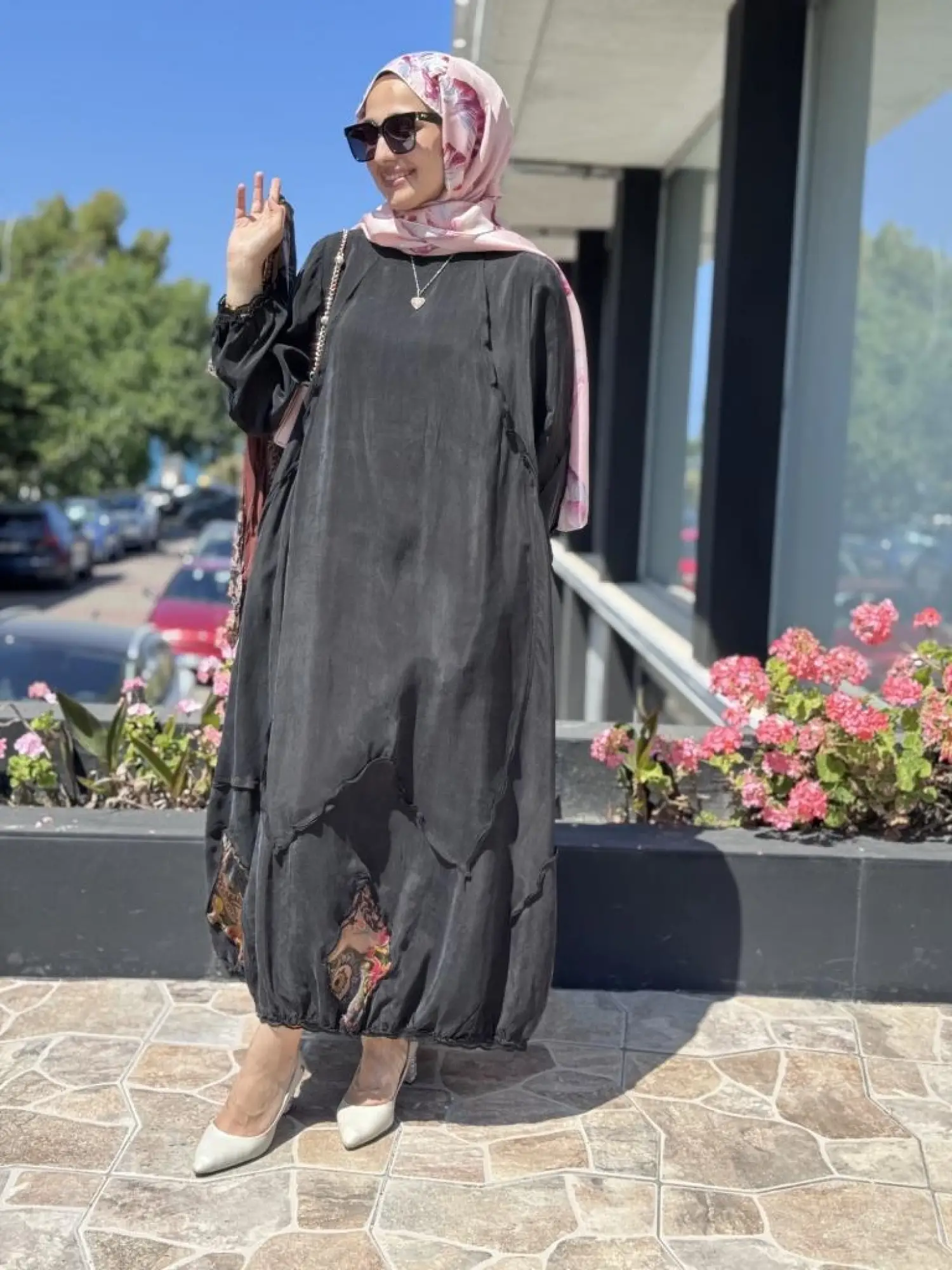 Misswhence Güpür ve Patcwork Detaylı Büyük Beden Şallı Cupra İpek Elbise V3150