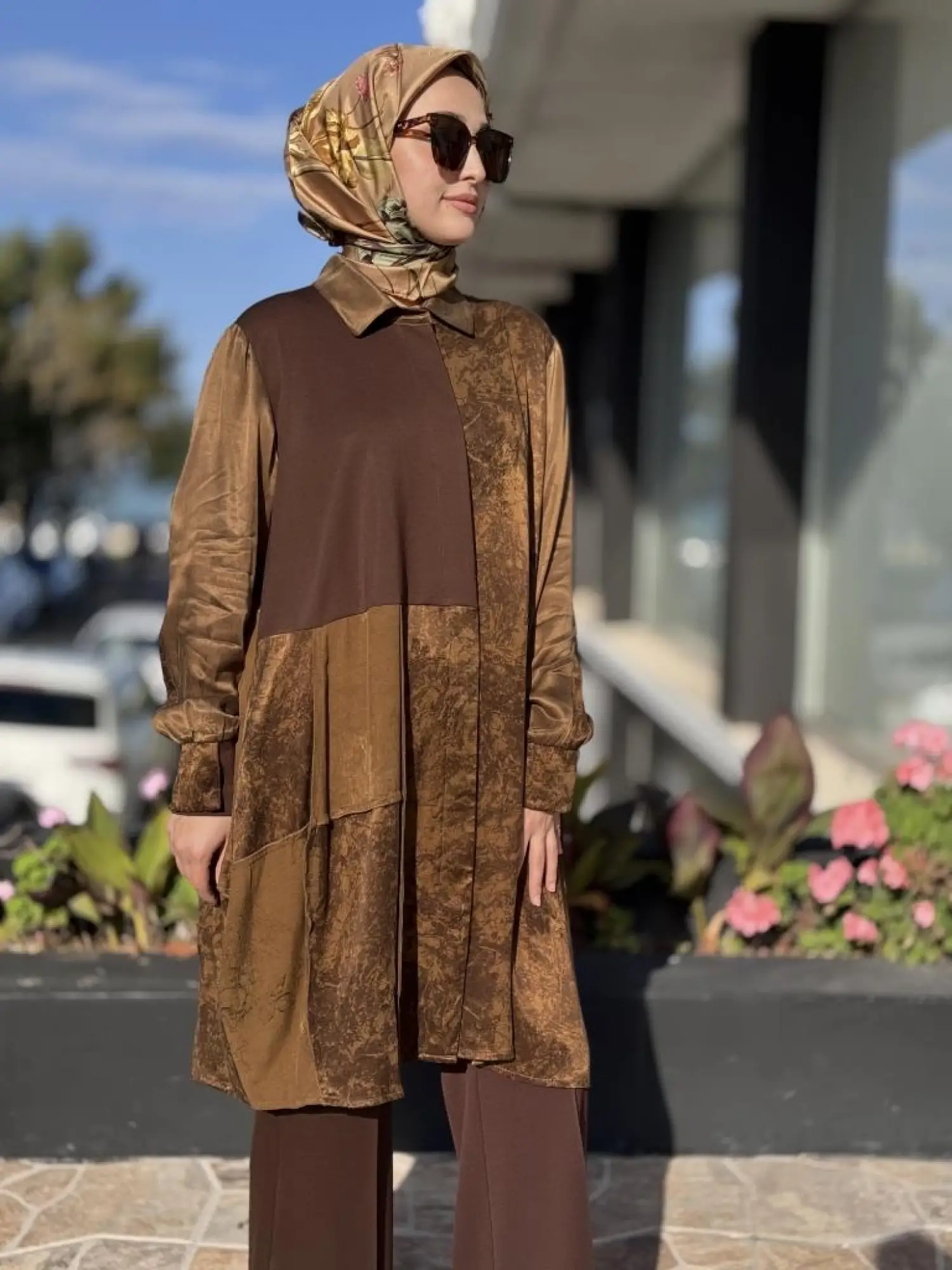 Misswhence Kendinden Desenli Viscon Parça Detaylı İpek Gömlek 38303