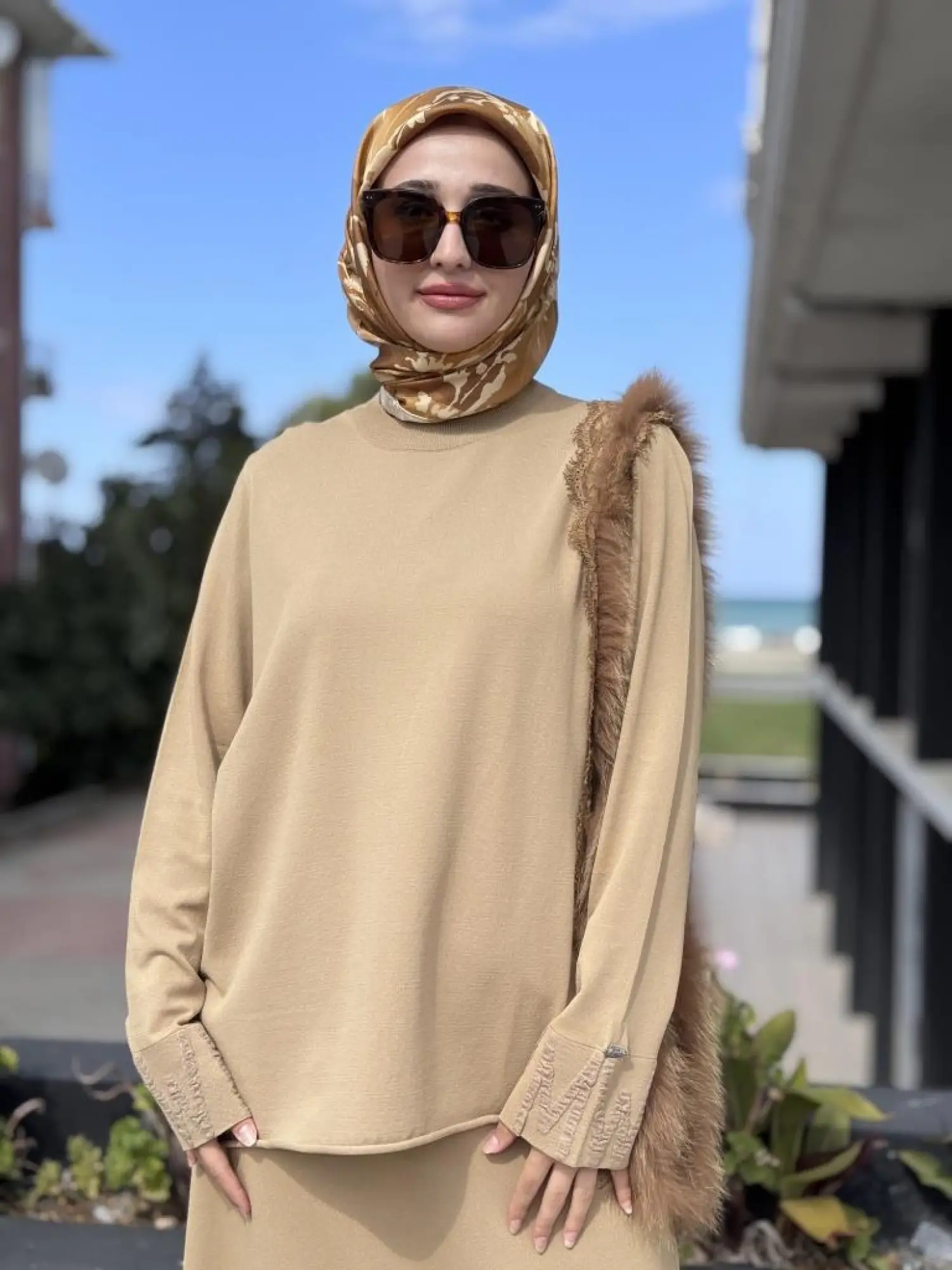 Misswhence Kürk ve Dantel Detaylı Triko Tunik MİSS268