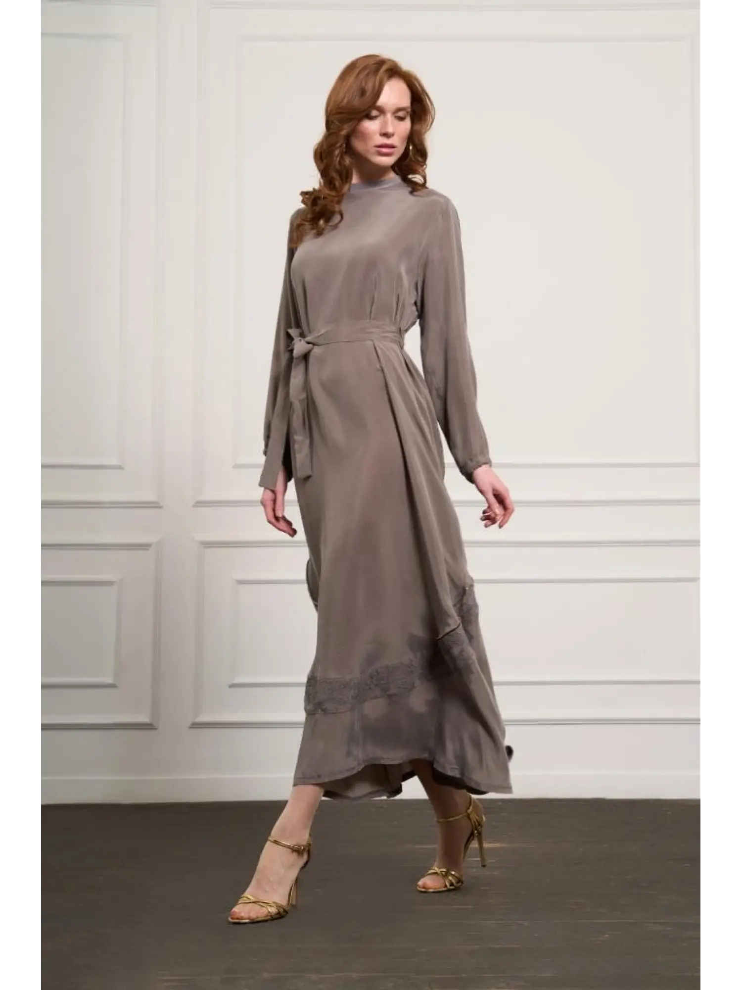 Misswhence Nakış ve Fermuar Detaylı Cupra İpek Elbise 37800