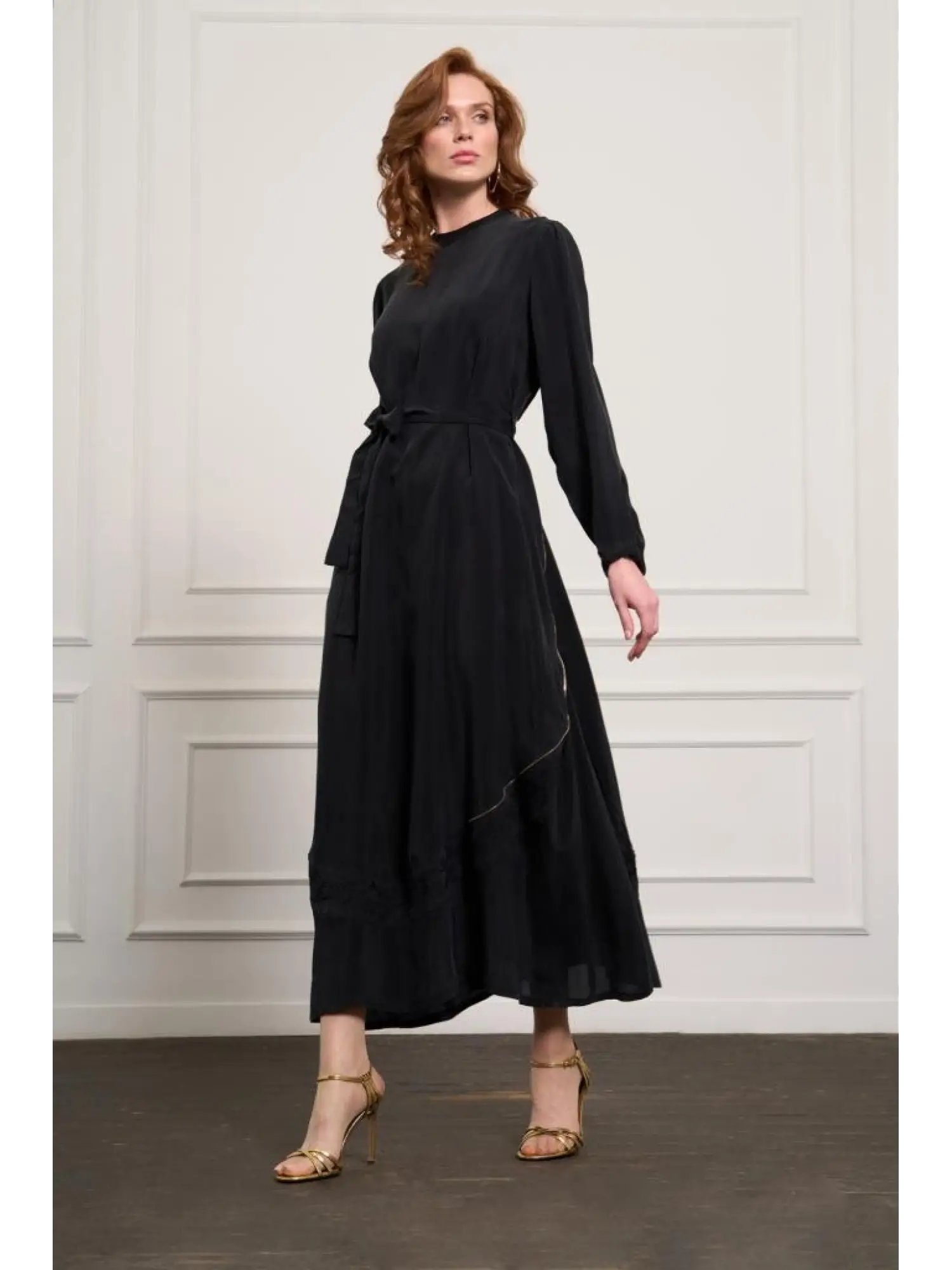 Misswhence Nakış ve Fermuar Detaylı Cupra İpek Elbise 37800