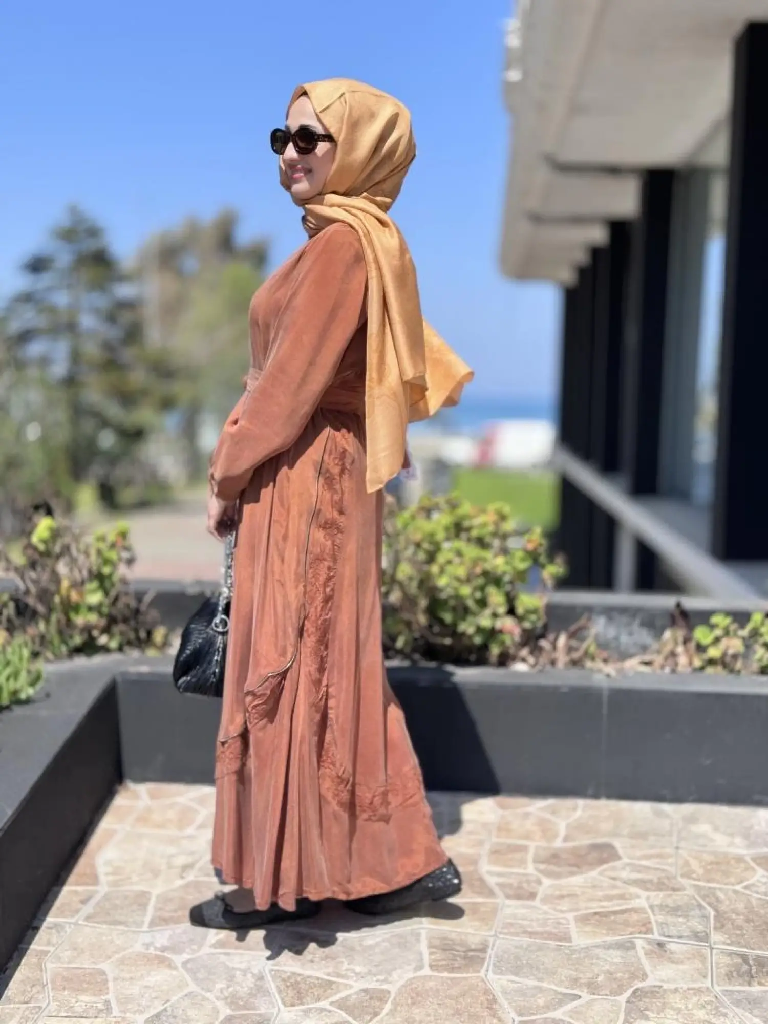 Misswhence Nakış ve Fermuar Detaylı Cupra İpek Elbise 37800