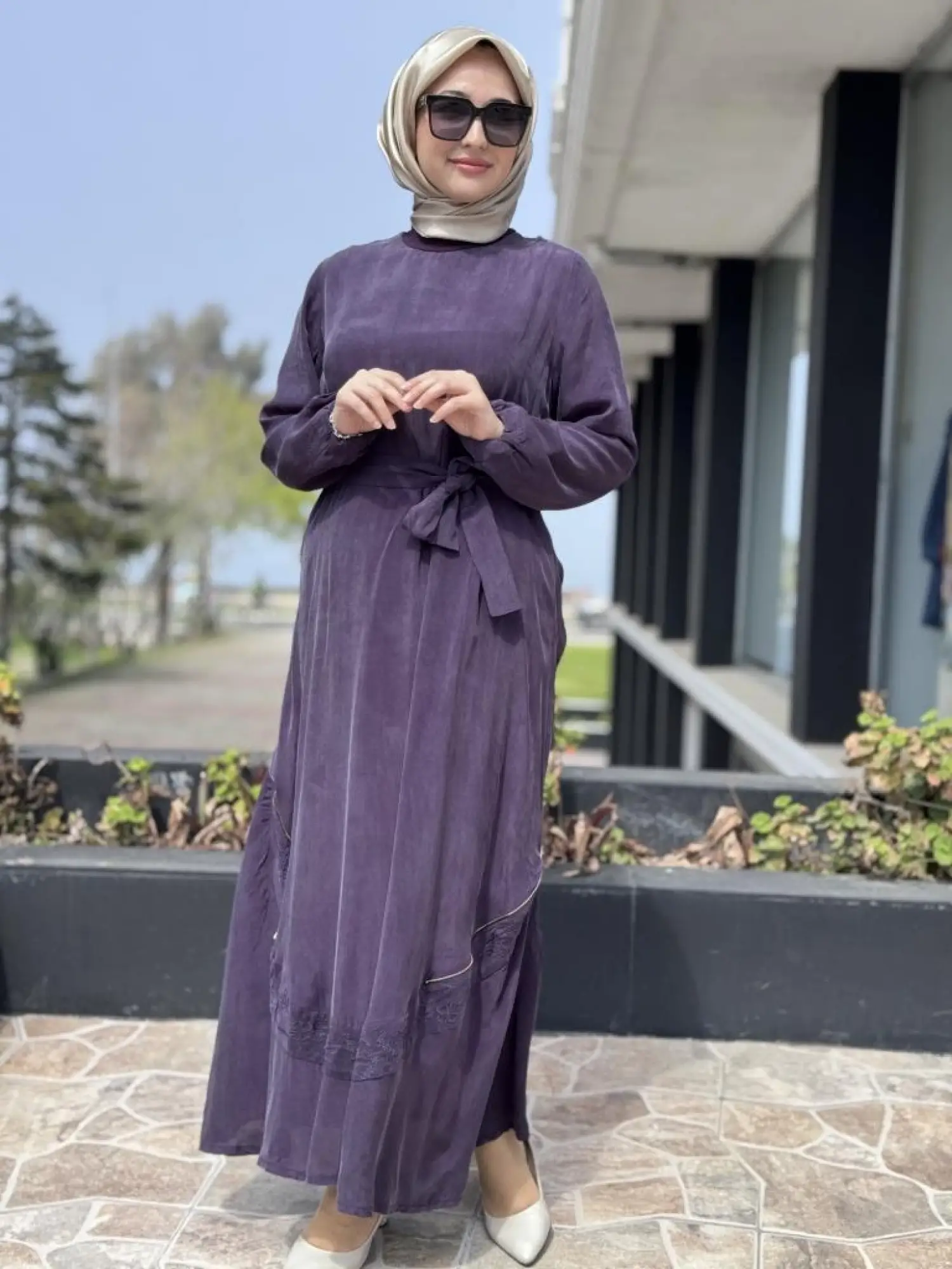 Misswhence Nakış ve Fermuar Detaylı Cupra İpek Elbise 37800