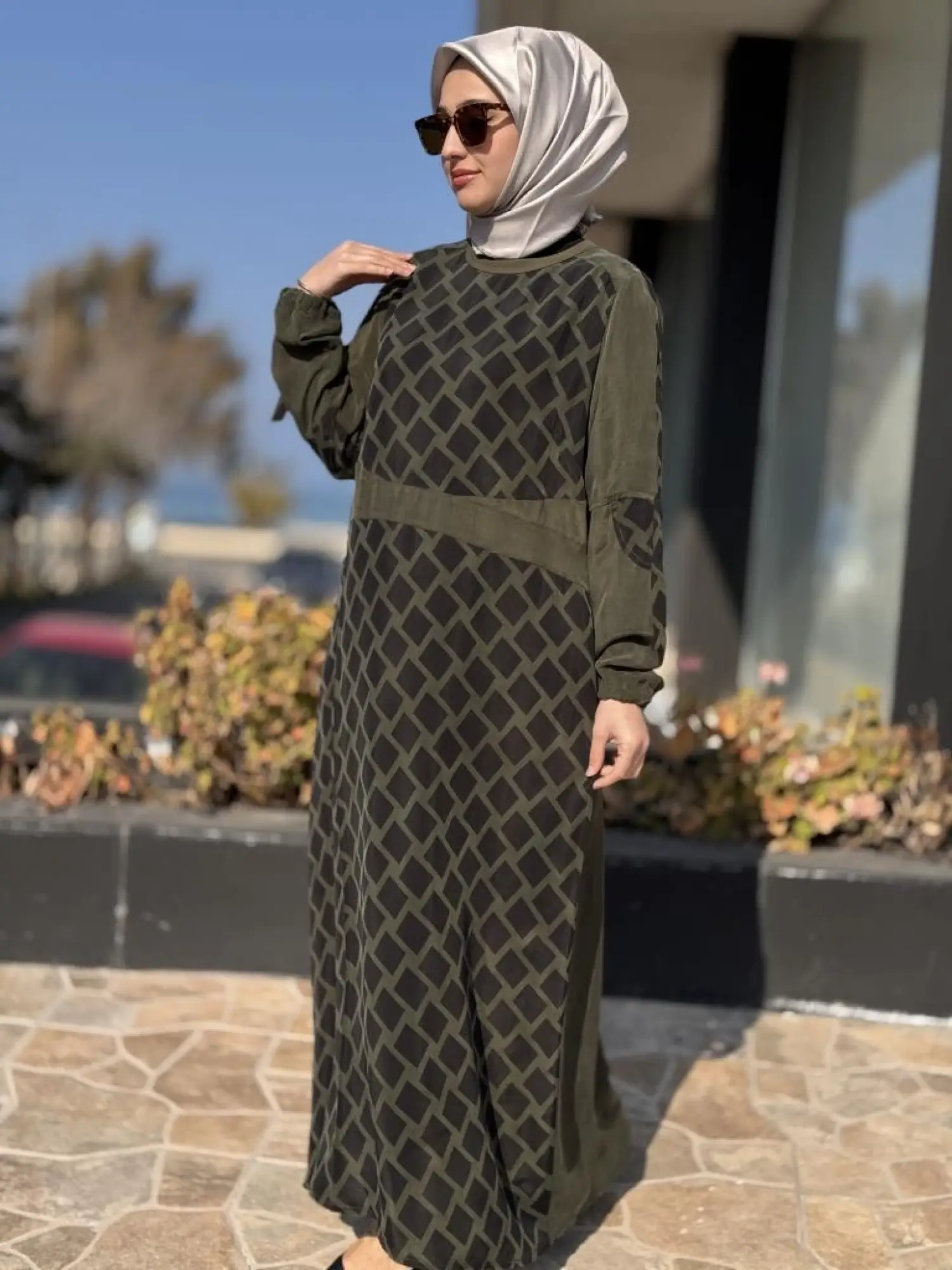 Misswhence Önü Desenli Arkası Sade Cupra İpek Elbise 37825