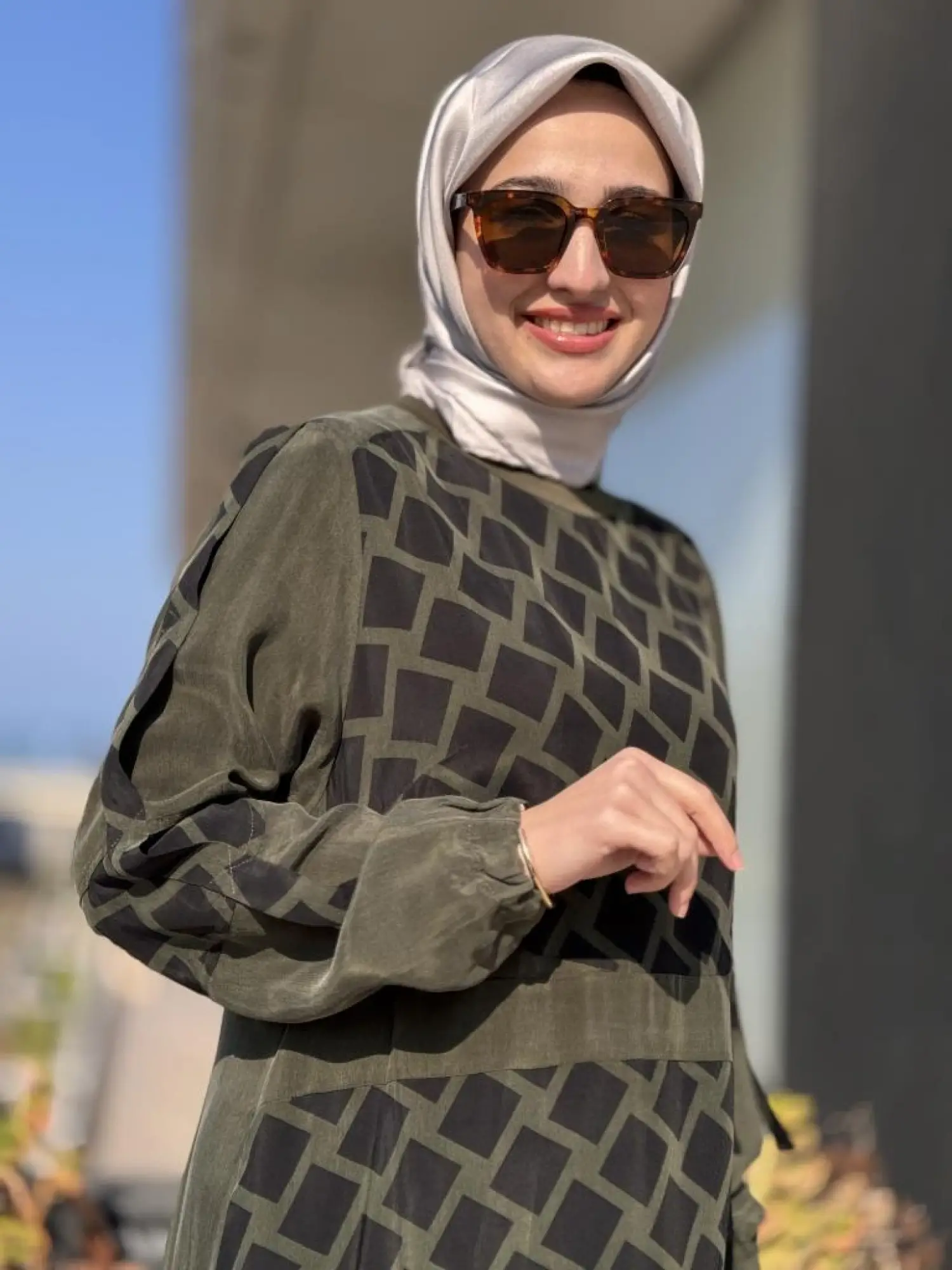 Misswhence Önü Desenli Arkası Sade Cupra İpek Elbise 37825