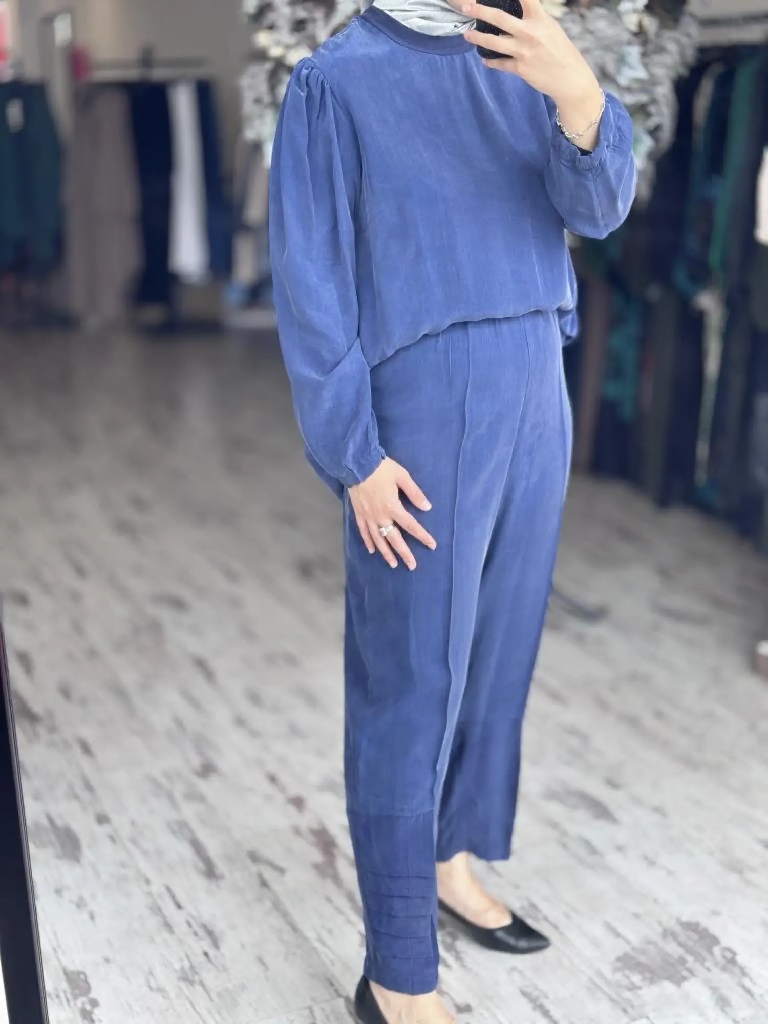 Misswhence Paçası Drape Detaylı Beli Lastikli Cupra İpek Pantolon 37108