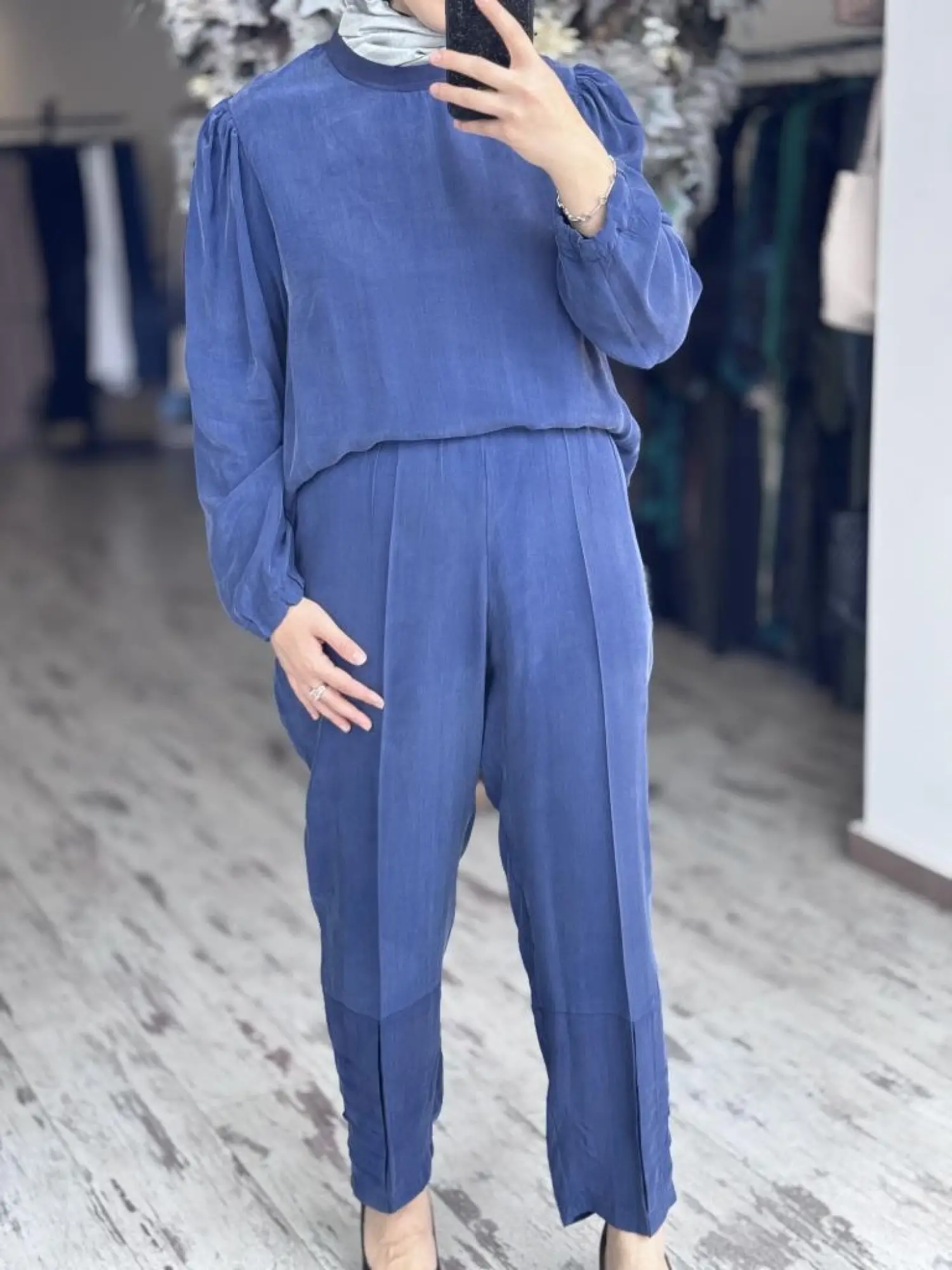 Misswhence Paçası Drape Detaylı Beli Lastikli Cupra İpek Pantolon 37108