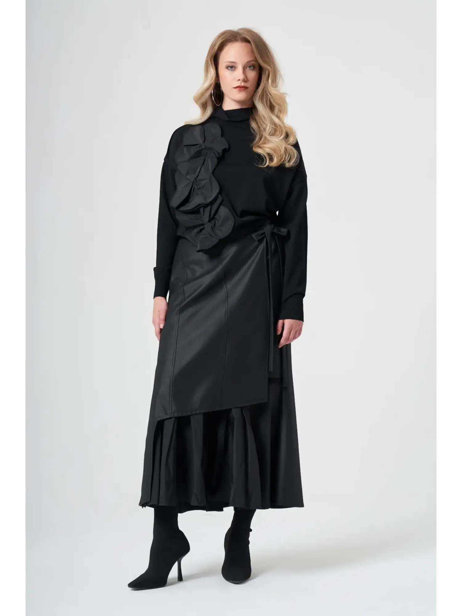 Misswhence Teknik Kumaş Ve Drape Detaylı Triko Bluz 40014