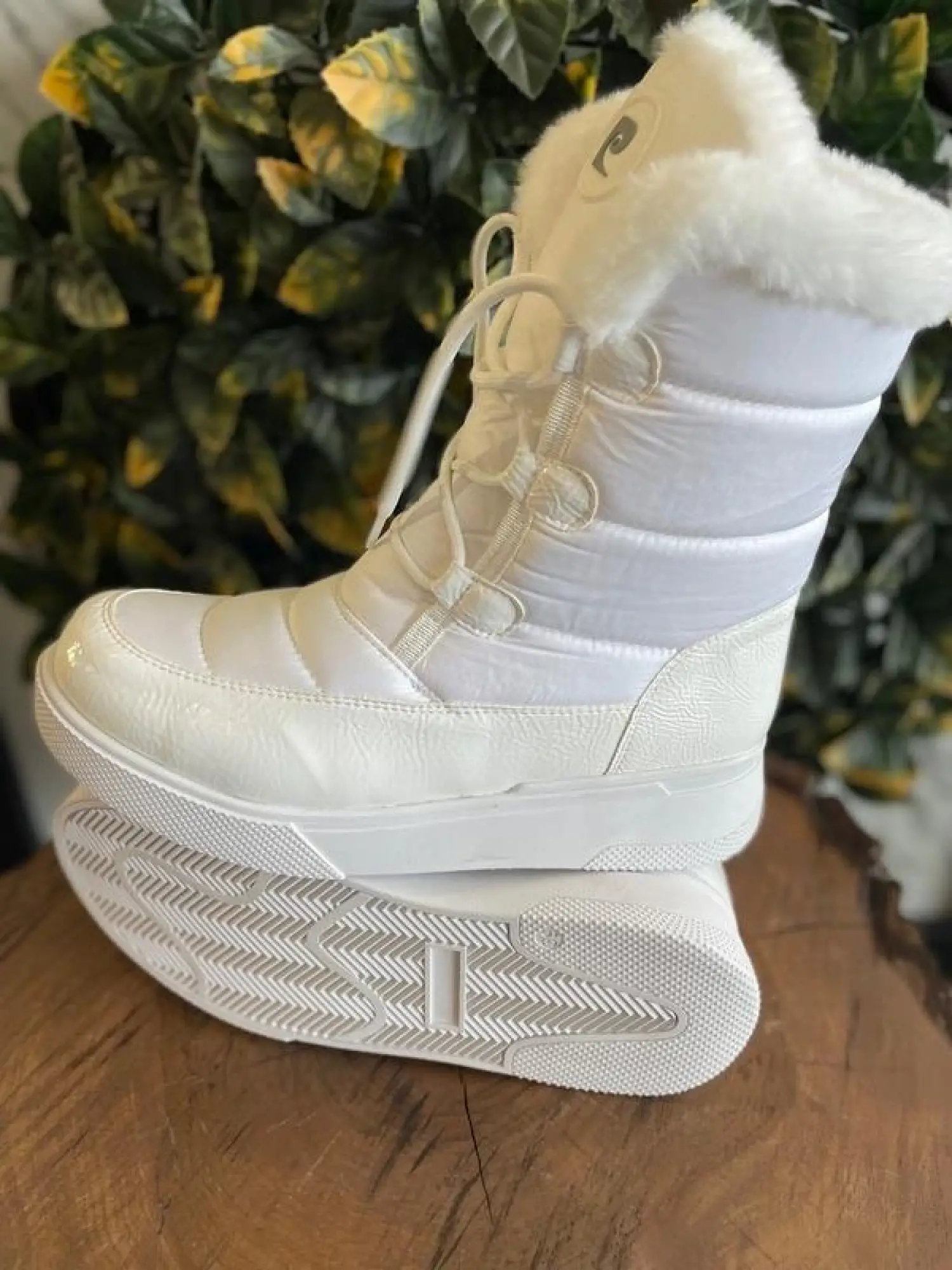 Pierre Cardin Beyaz Rugan Bağcıklı Bot 52595