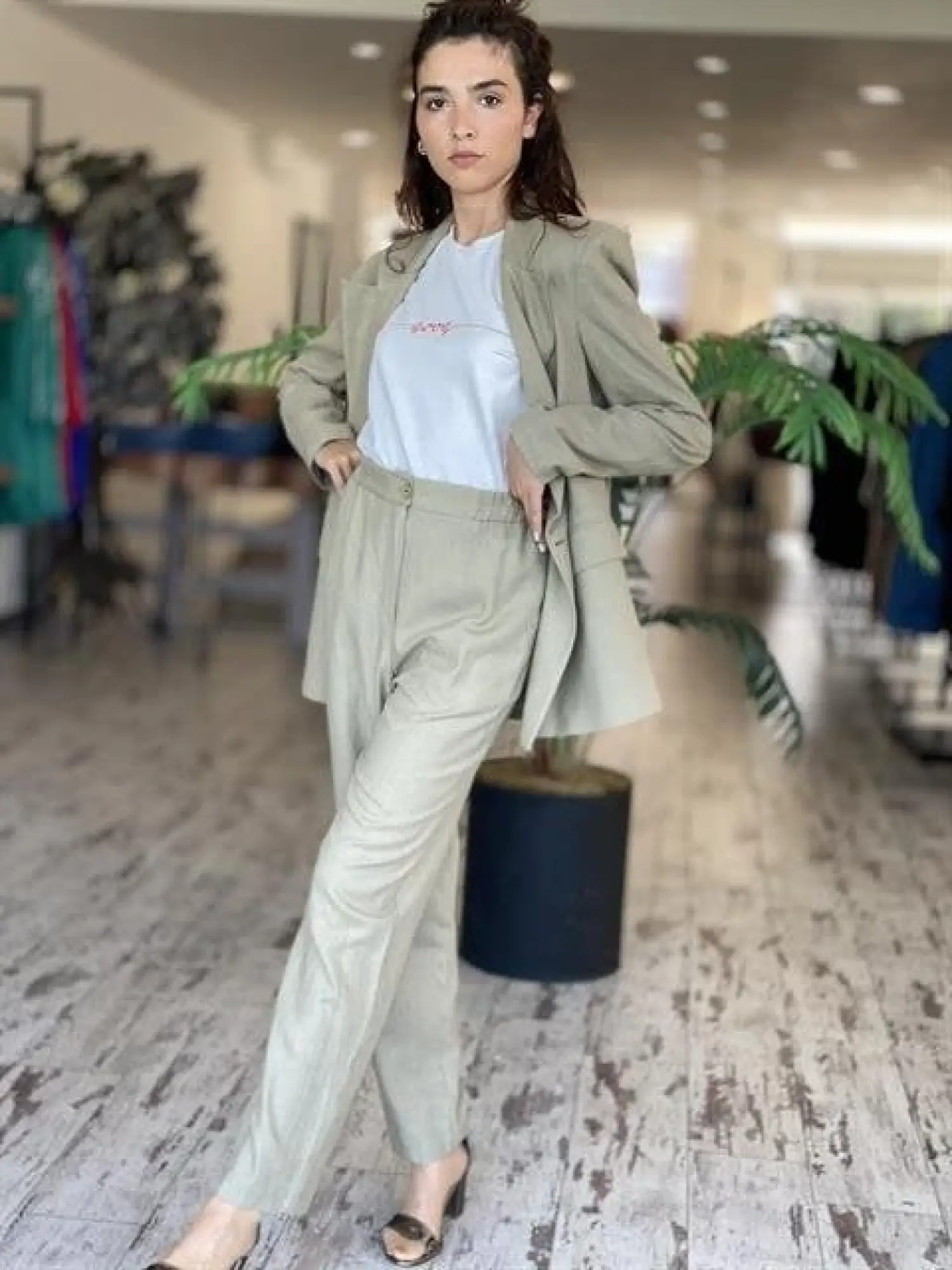 QOOQ Keten Haki Pantolon 23SS308