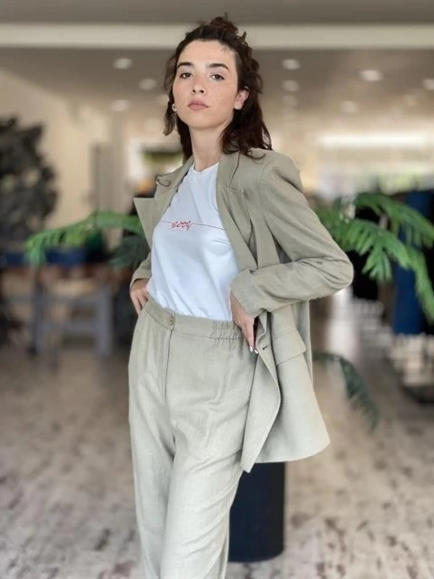 QOOQ Keten Haki Pantolon 23SS308