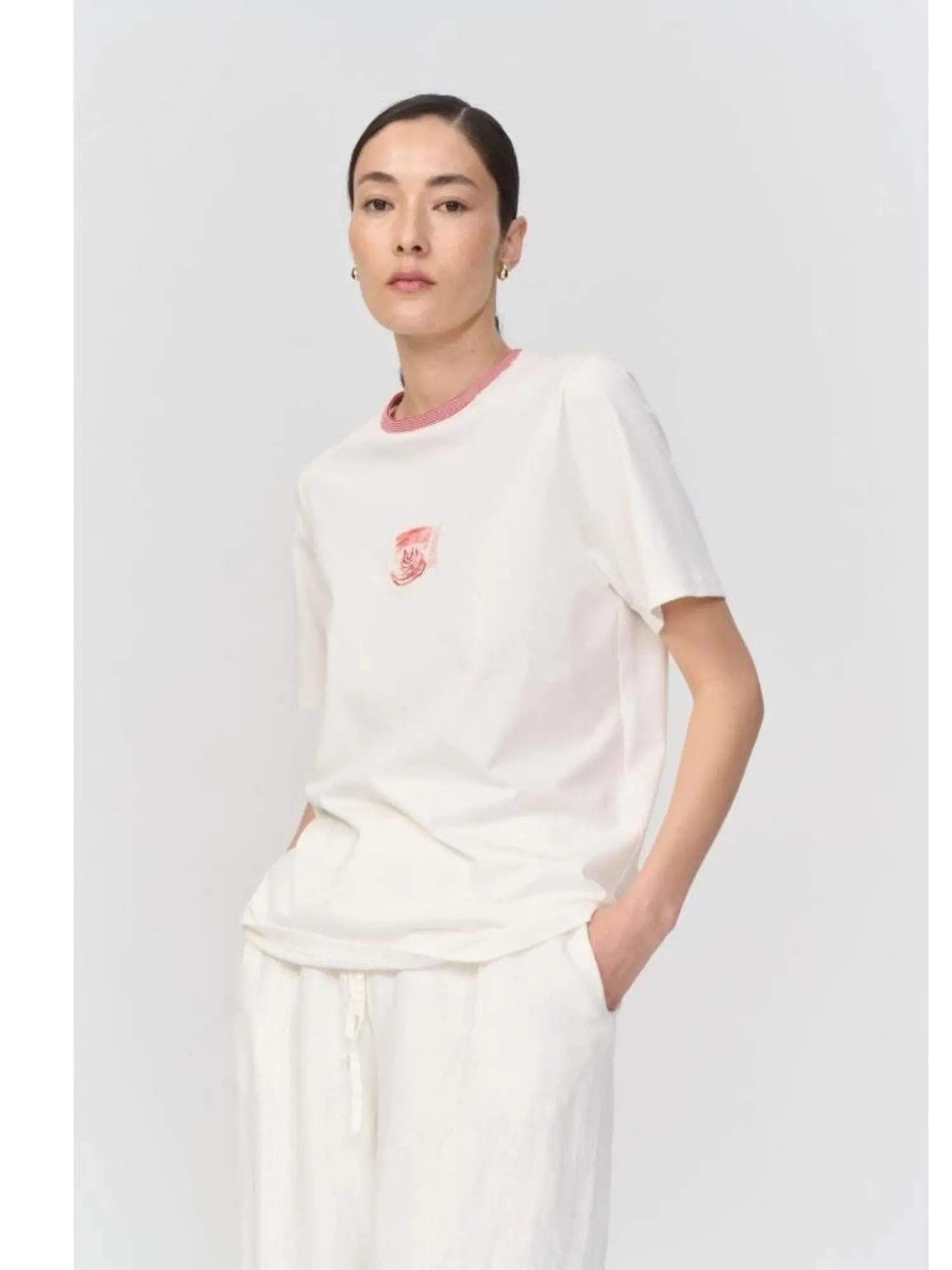 QooQ Store Ari Tshırt 25SS211