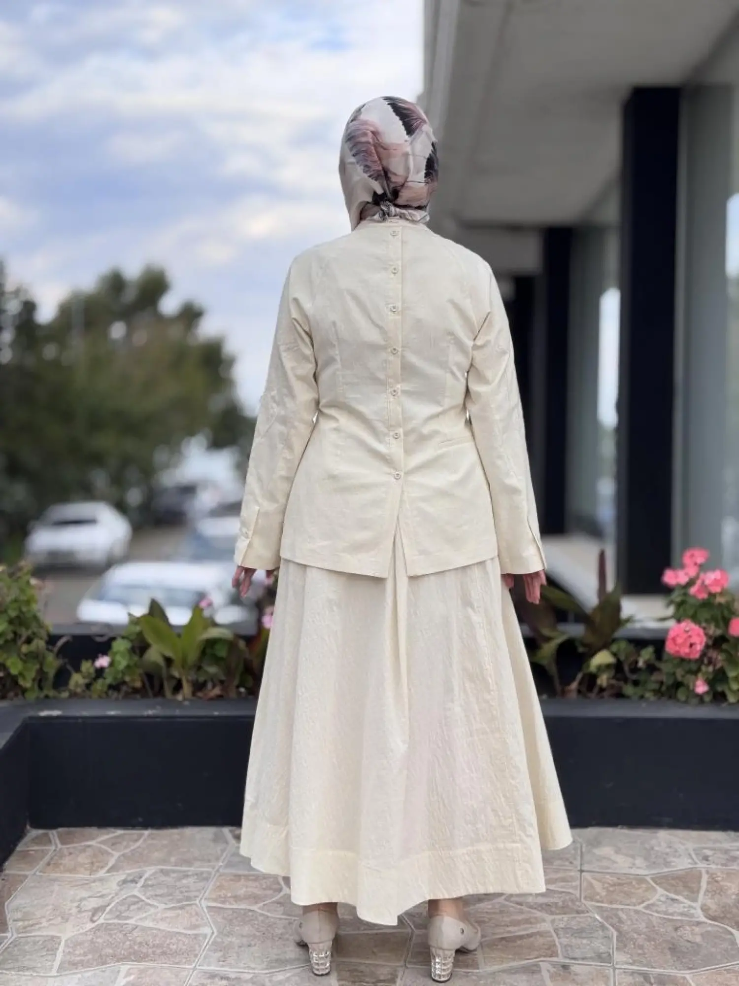 QooQ Store Nakış Detaylı Çift Yönlü Bluz Etek Takım 26FW210