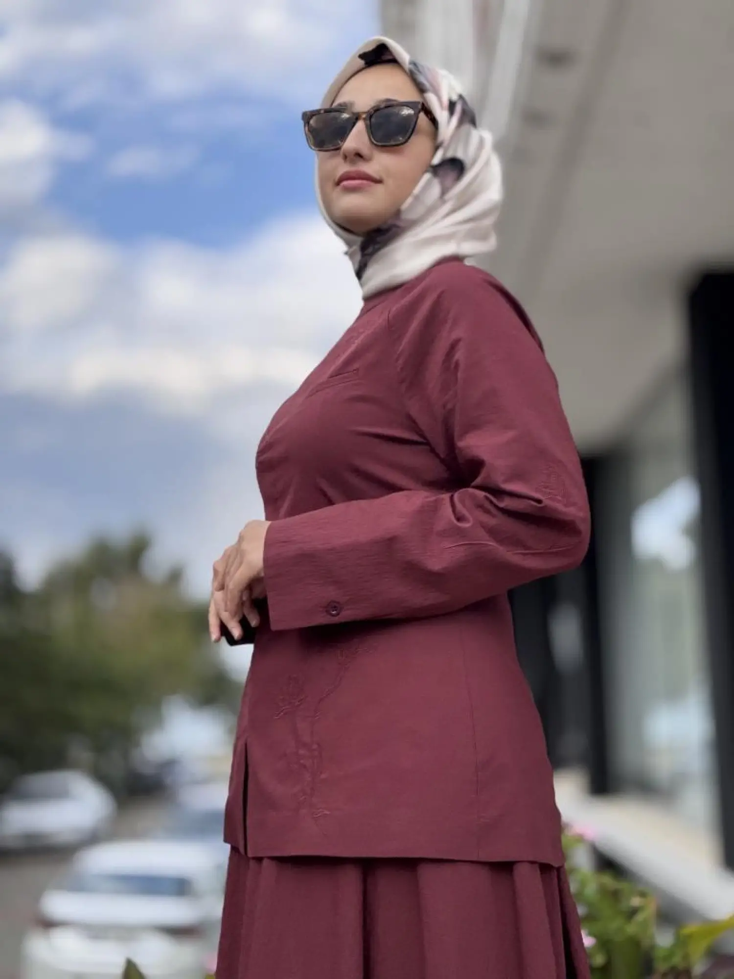 QooQ Store Nakış Detaylı Çift Yönlü Bluz Etek Takım 26FW210