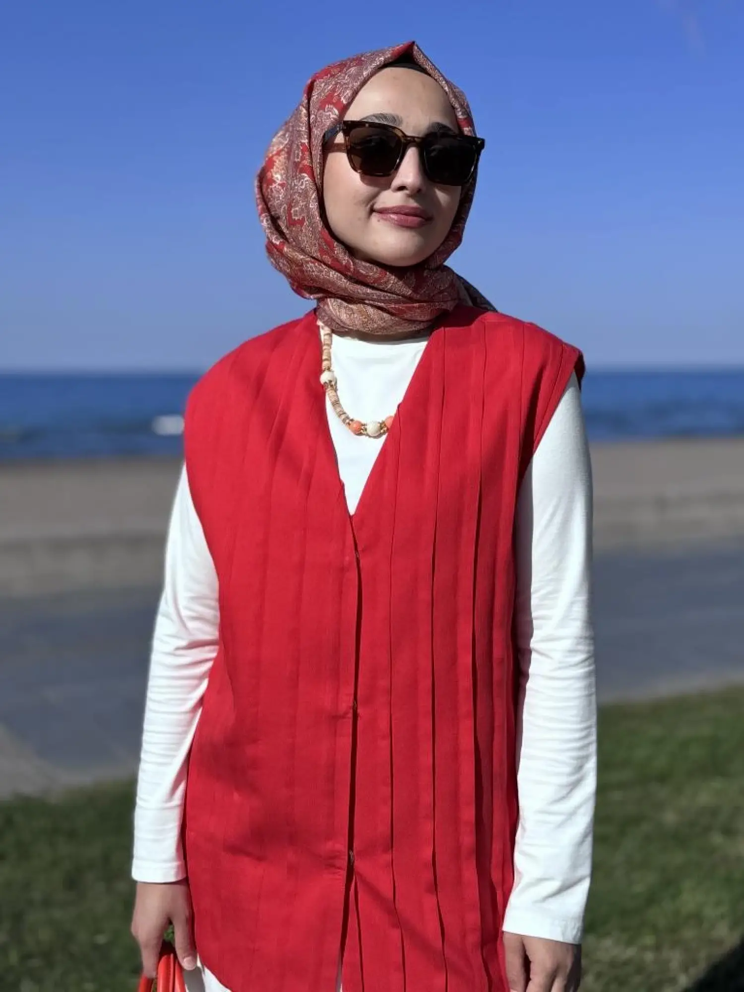 QooQ Store Serpent Çıtçıtlı Keten Yelek 25SS609