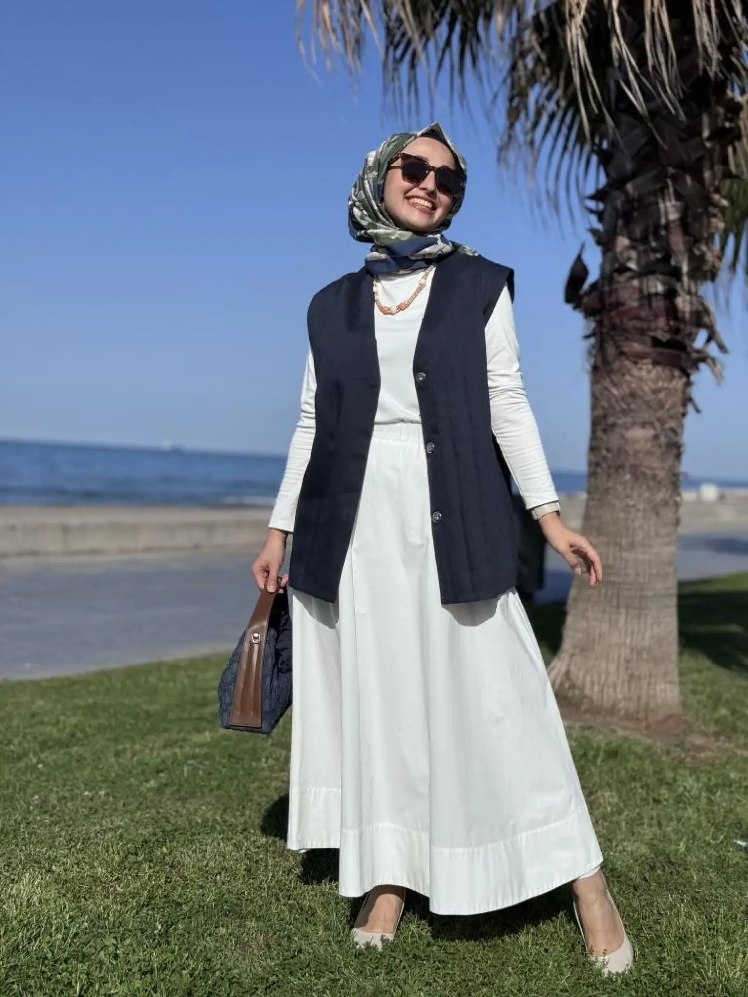 QooQ Store Serpent Çıtçıtlı Keten Yelek 25SS609