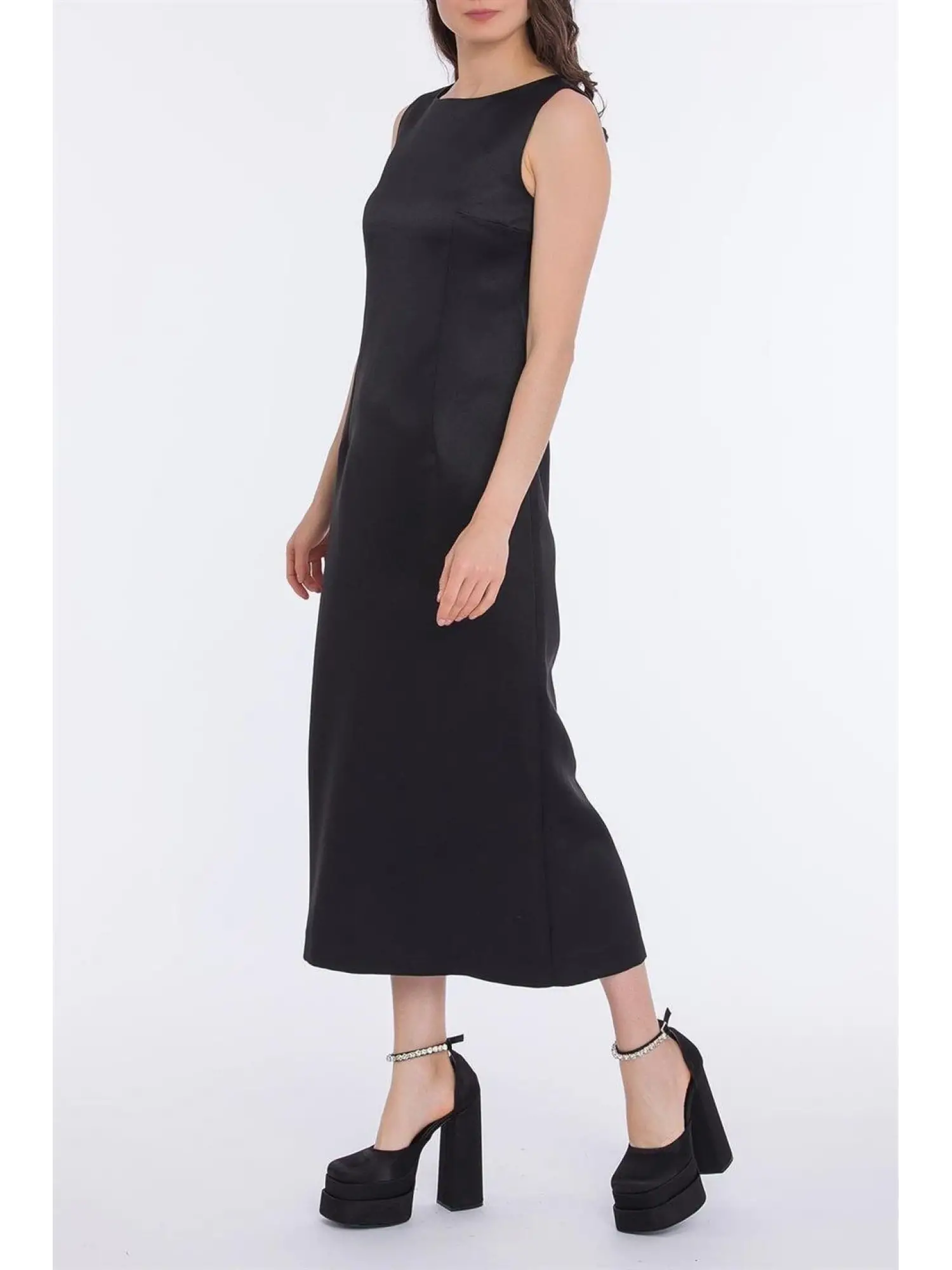 QUI Kolsuz Siyah Saten Elbise (11302