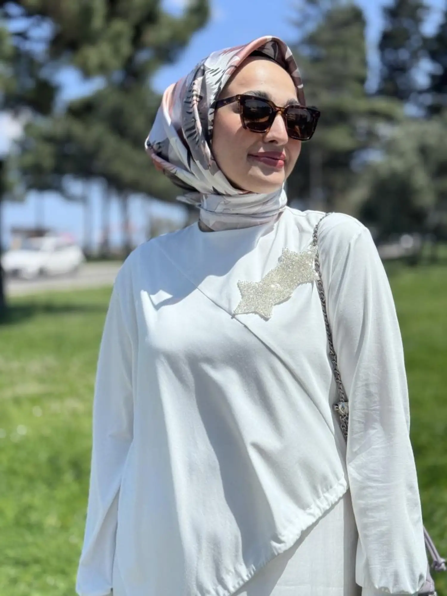 Qupra Broş Detaylı Astarlı Modal Elbise WAB85013