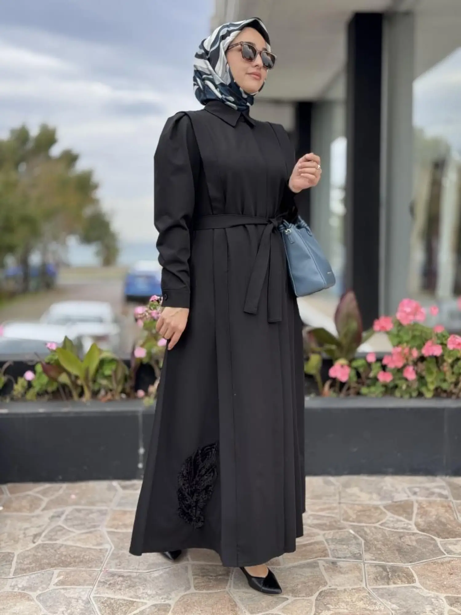 Qupra Etek Ucu Nakış İşlemeli Omuz Detaylı ElbiseWAC95003