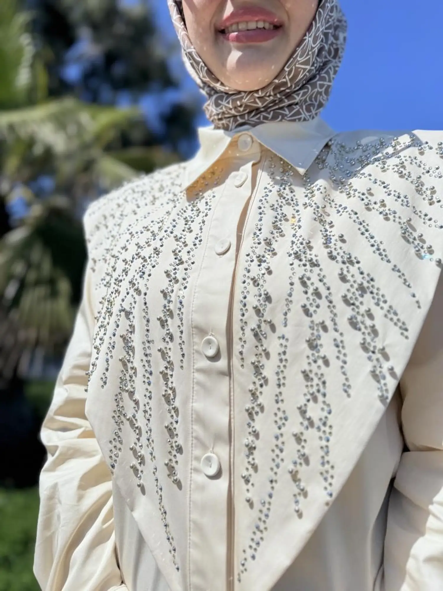 Qupra Göğsü Taş Detaylı Poplin Gömlek WAB84004