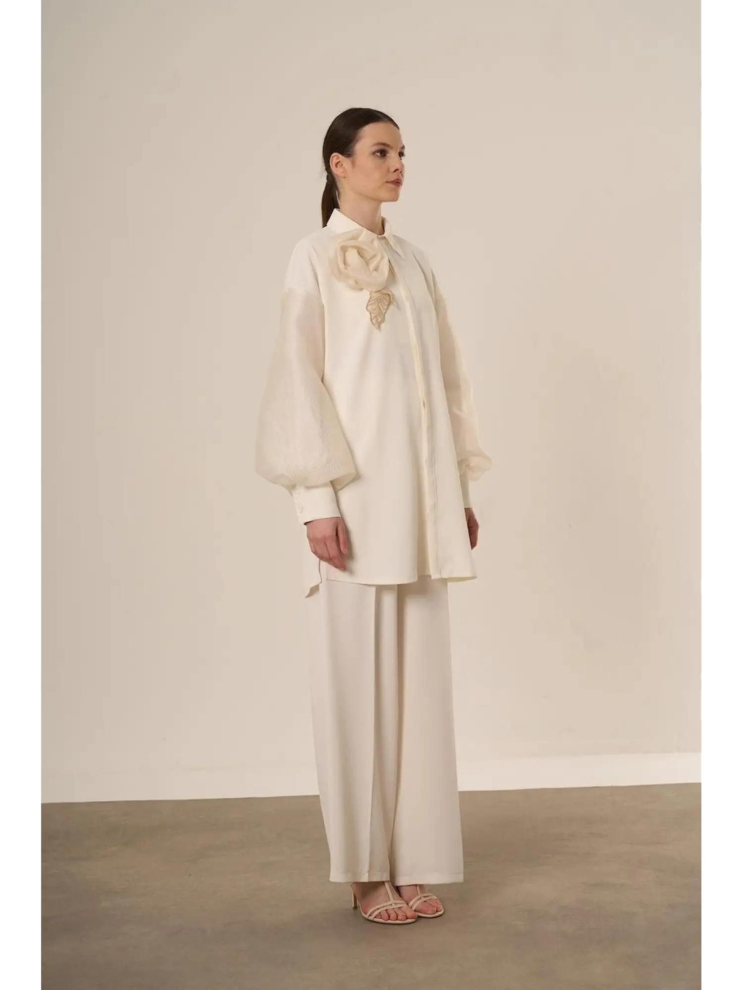 Qupra Kolları Organze Detaylı Şık Gömlek Pantolon Takım QAY62099