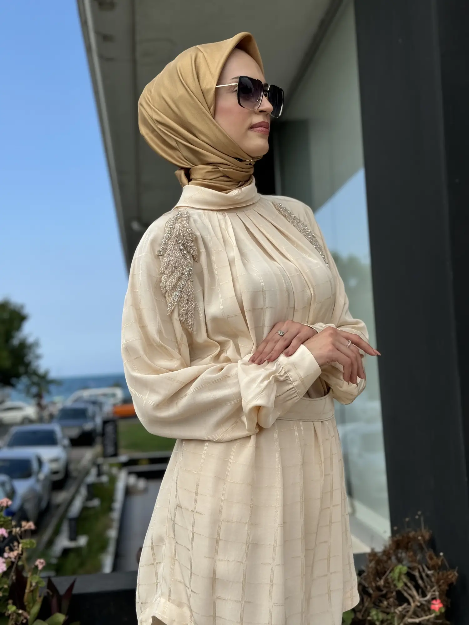 Qupra Omuzları İşlemeli Kemerli Tunik Pantolon Takım QAY62119