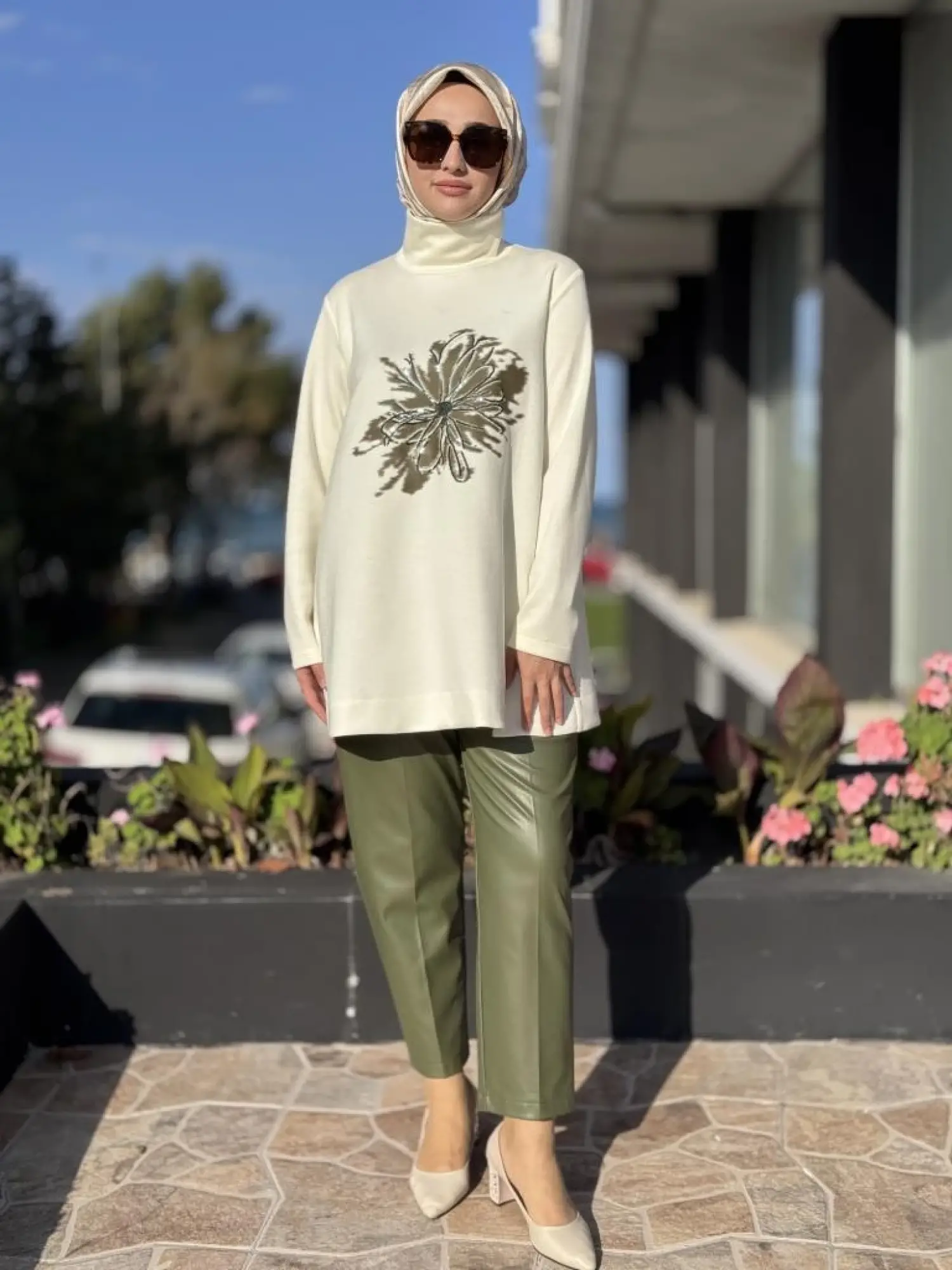 Qupra Önü Çiçek Baskılı Tunik Deri Pantolonlu Takım WAC92006