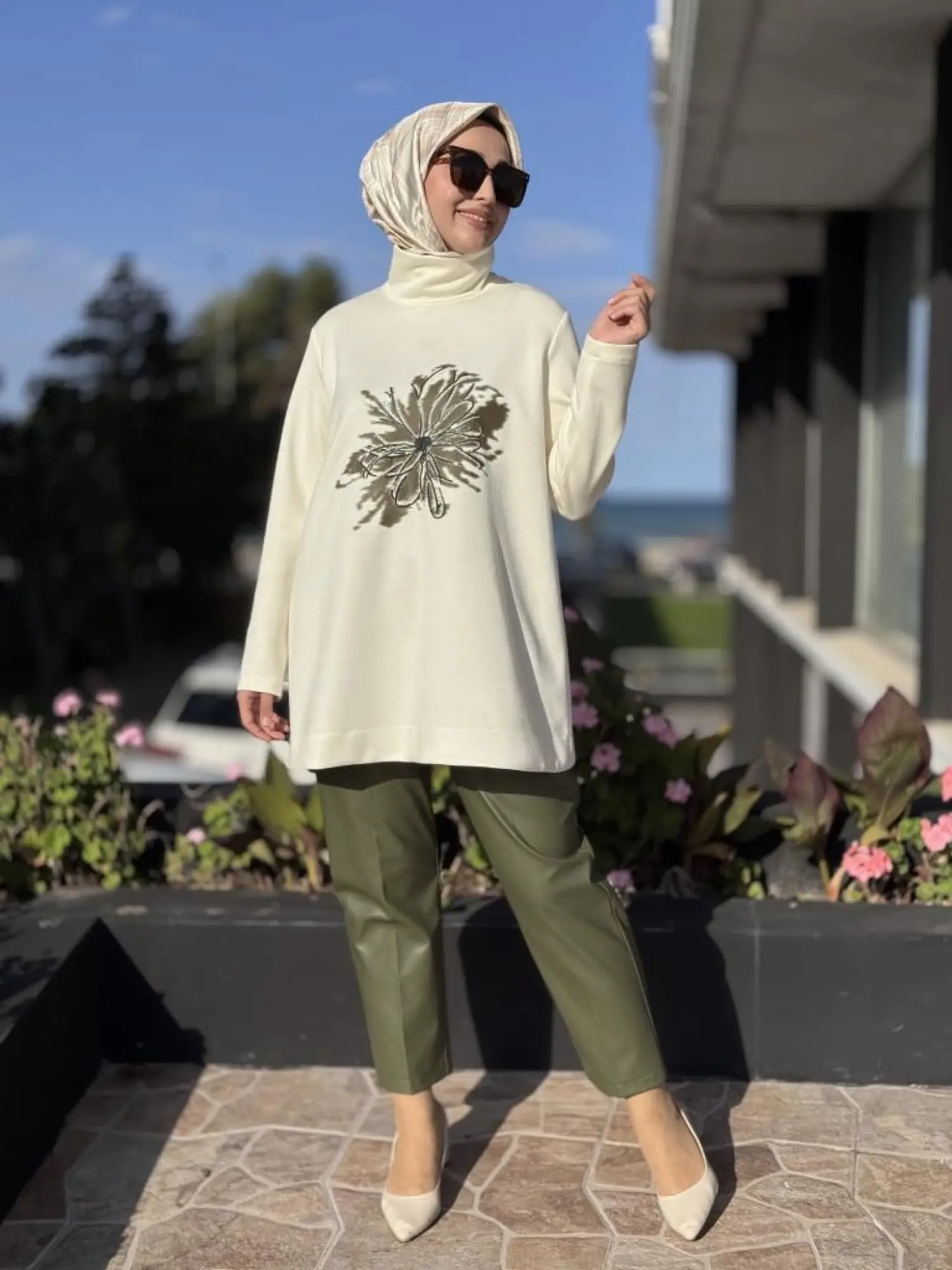 Qupra Önü Çiçek Baskılı Tunik Deri Pantolonlu Takım WAC92006